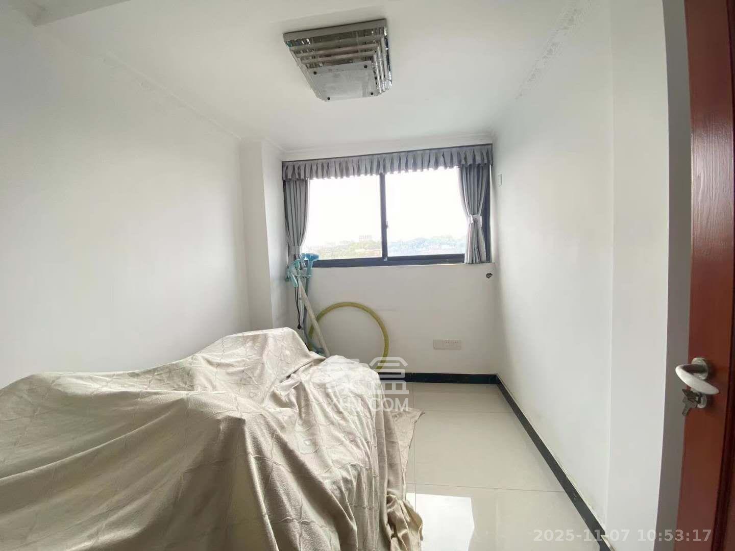 海洋半岛(月珑湾) 3室2厅2卫 2800.0元/月 海洋半岛(月珑湾) 3室2厅2卫 2800.0元/月室内图