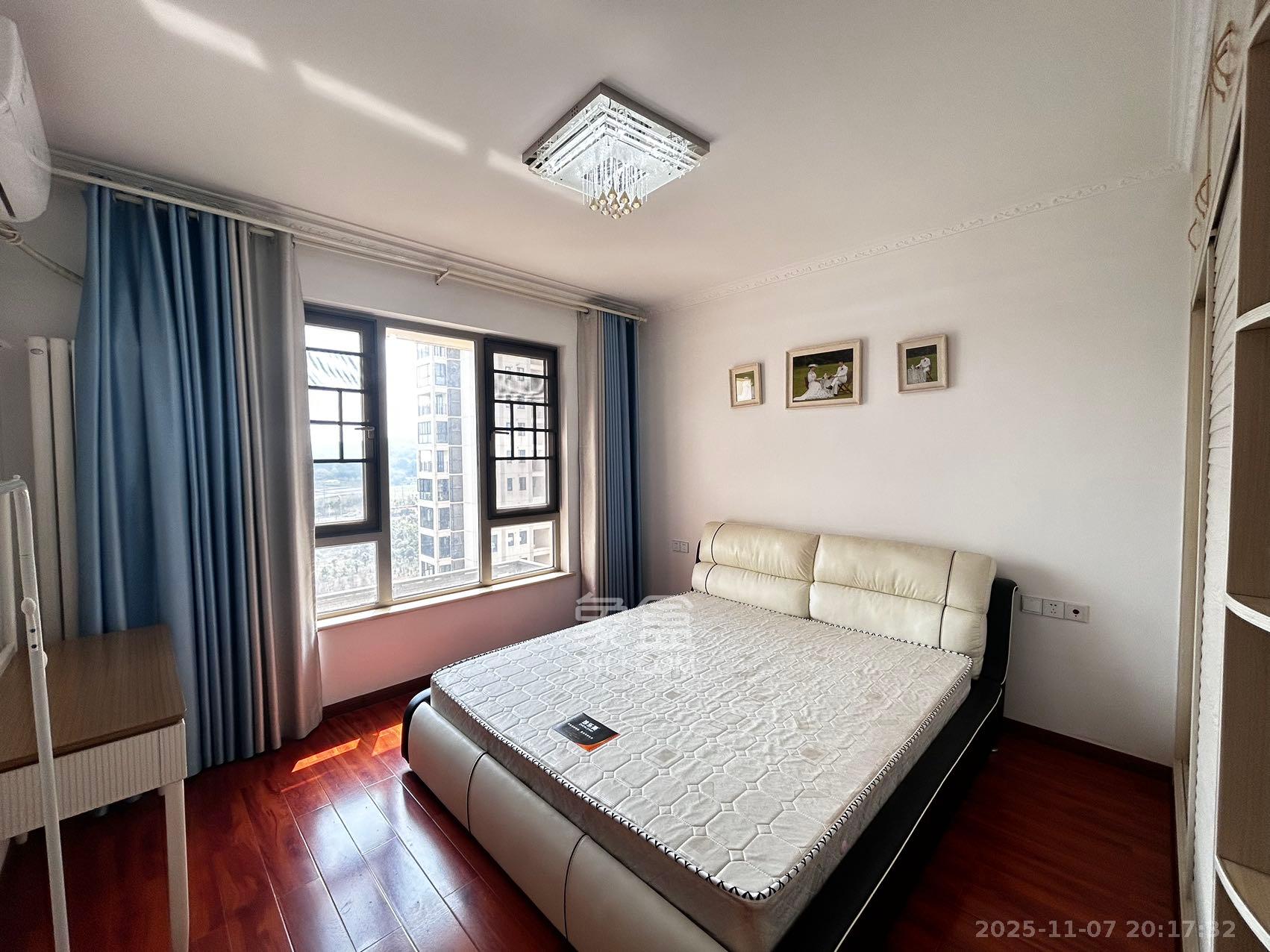 怡海星城 3室2厅1卫 1900.0元/月 怡海星城 3室2厅1卫 1900.0元/月室内图