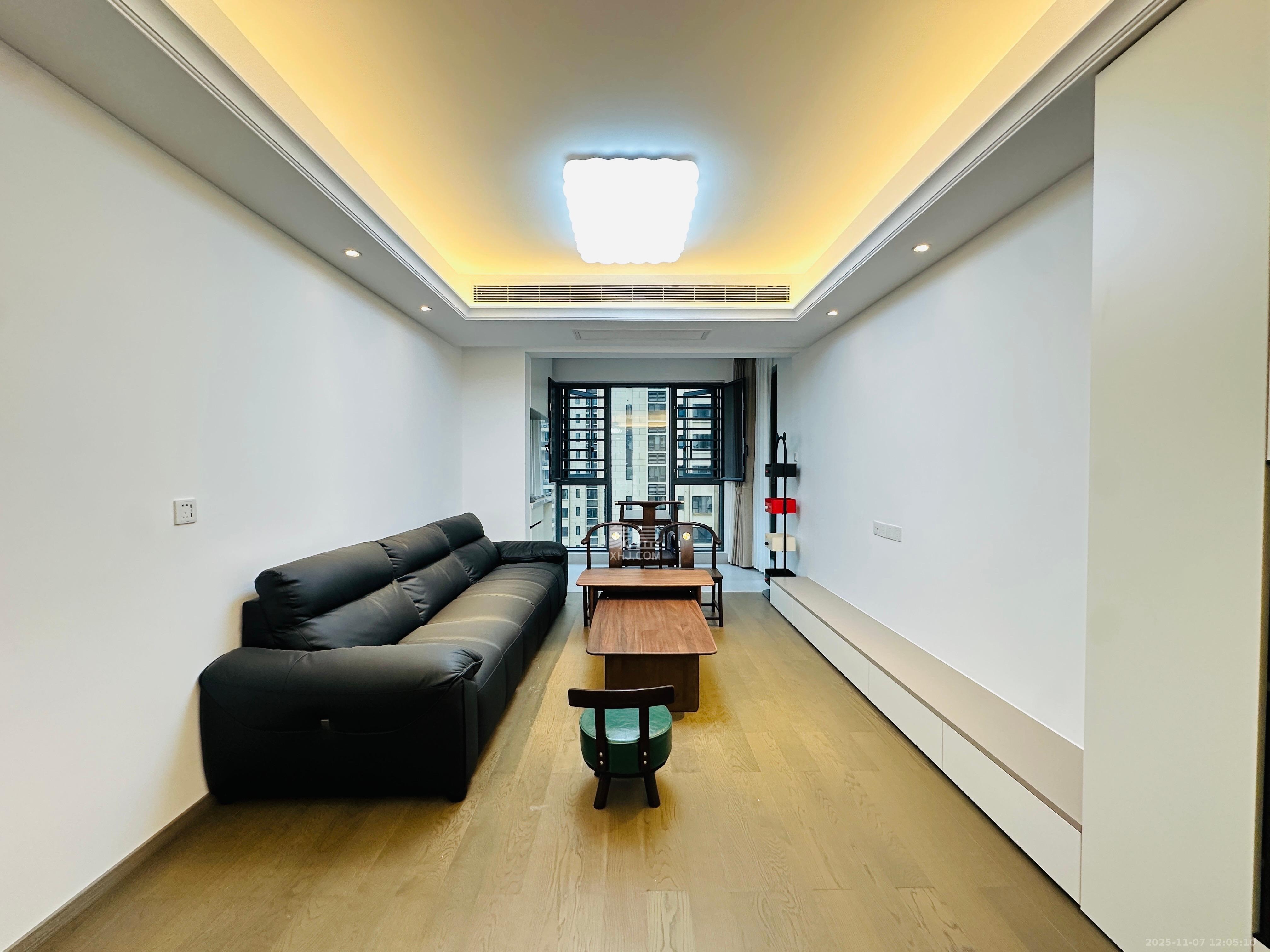 新力铂园（江山云著）  3室2厅1卫    4200.0元/月室内图