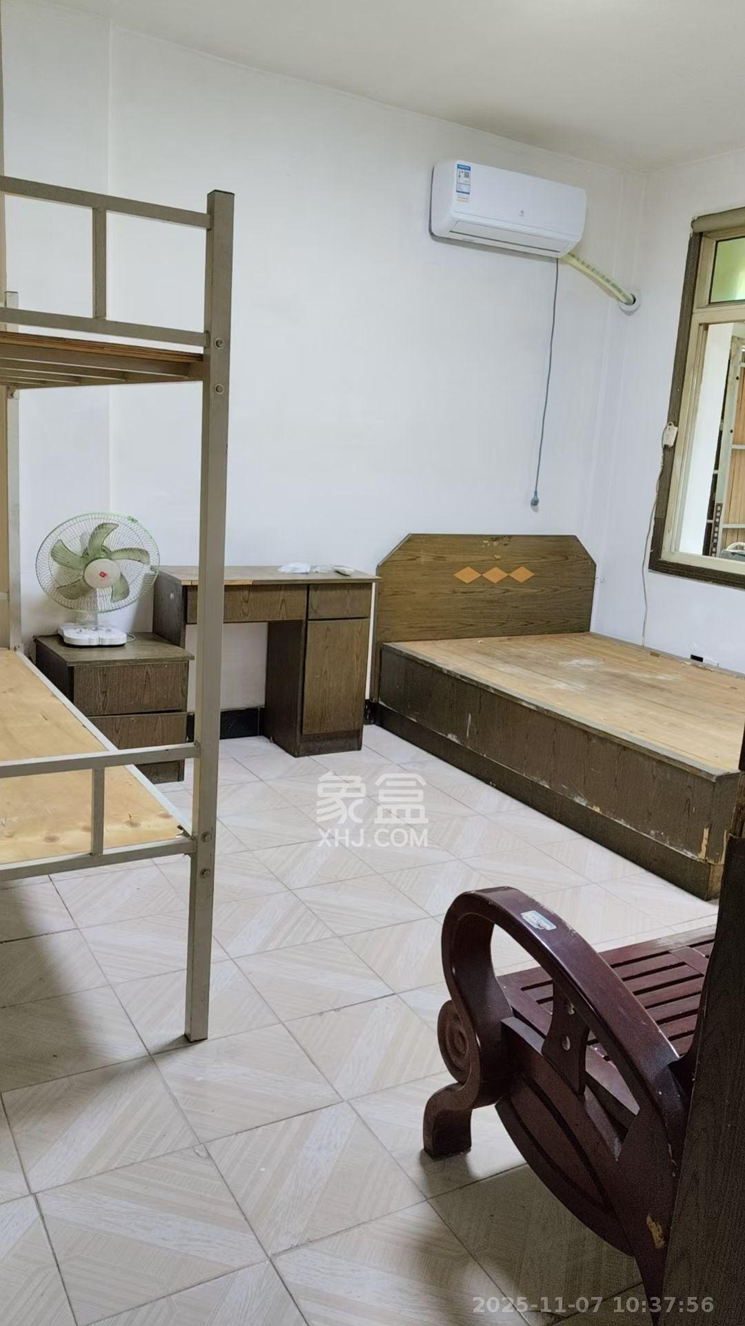 聚福民居 2室1厅1卫 2000.0元/月 聚福民居 2室1厅1卫 2000.0元/月室内图