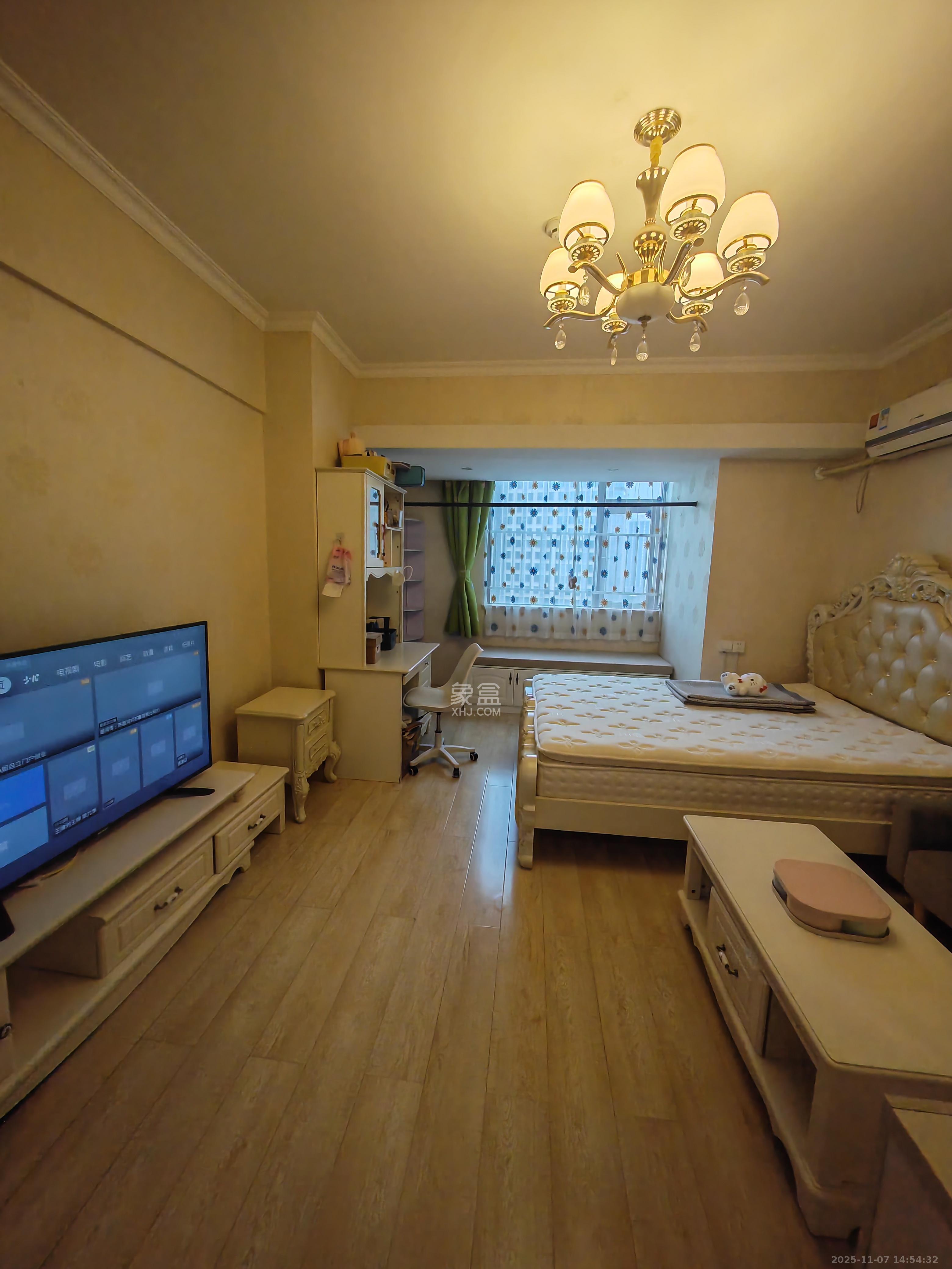 五江天街北区  1室1厅1卫    1500.0元/月