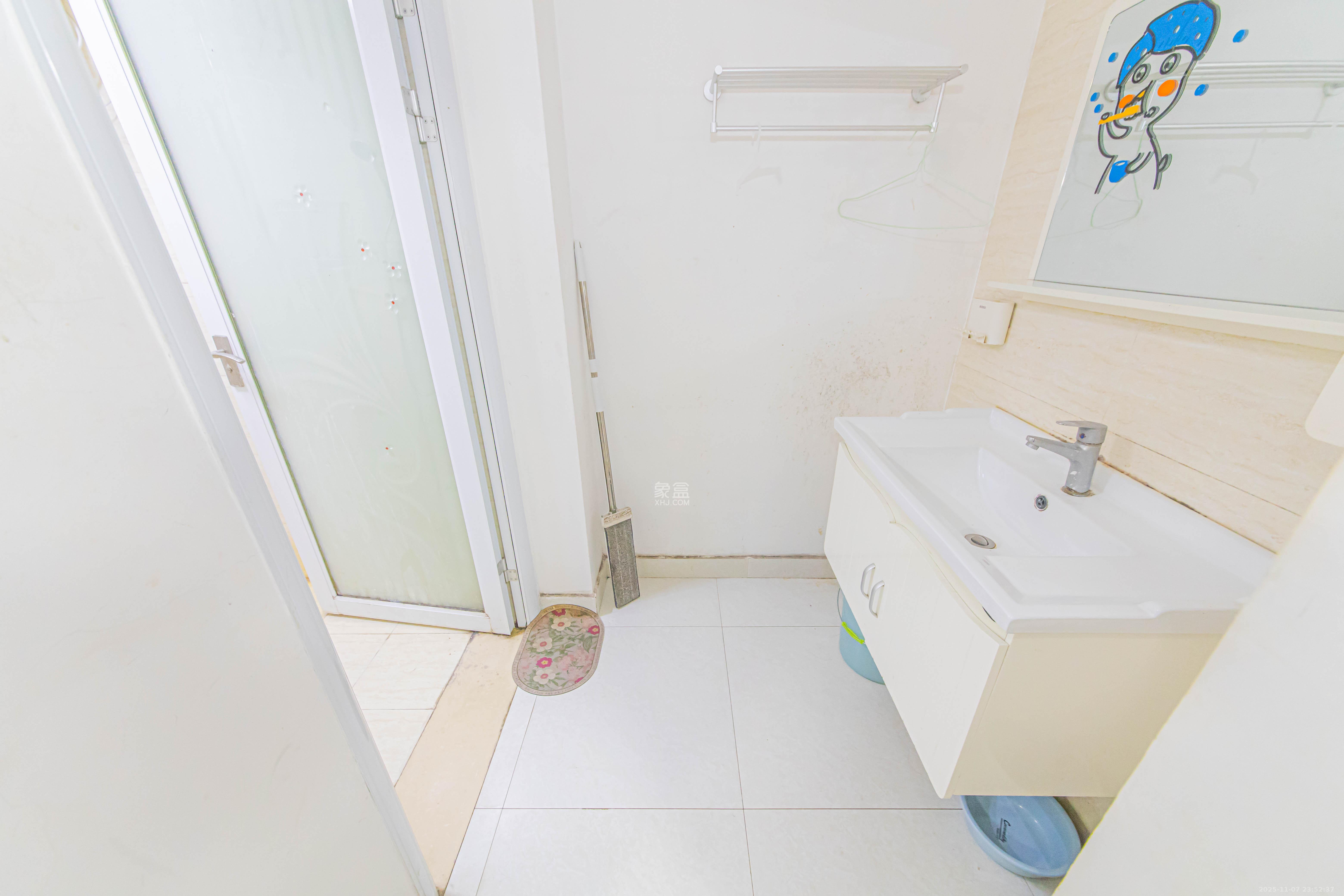 绿地公馆(绿地名邸) 1室1厅1卫 45.0万 绿地公馆(绿地名邸) 1室1厅1卫 45.0万卫生间