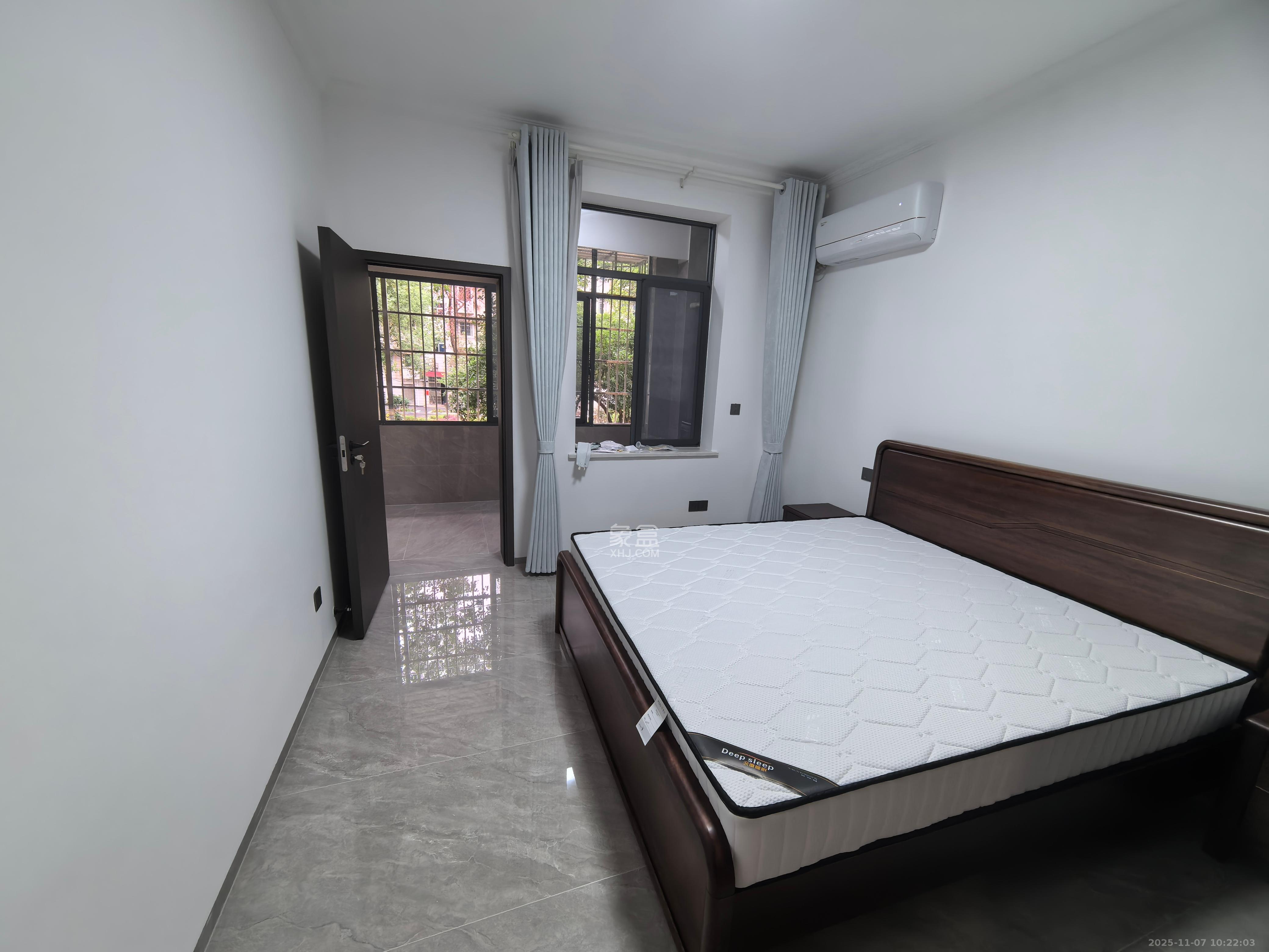 望月湖小区九片 3室1厅1卫 3600.0元/月 望月湖小区九片 3室1厅1卫 3600.0元/月室内图