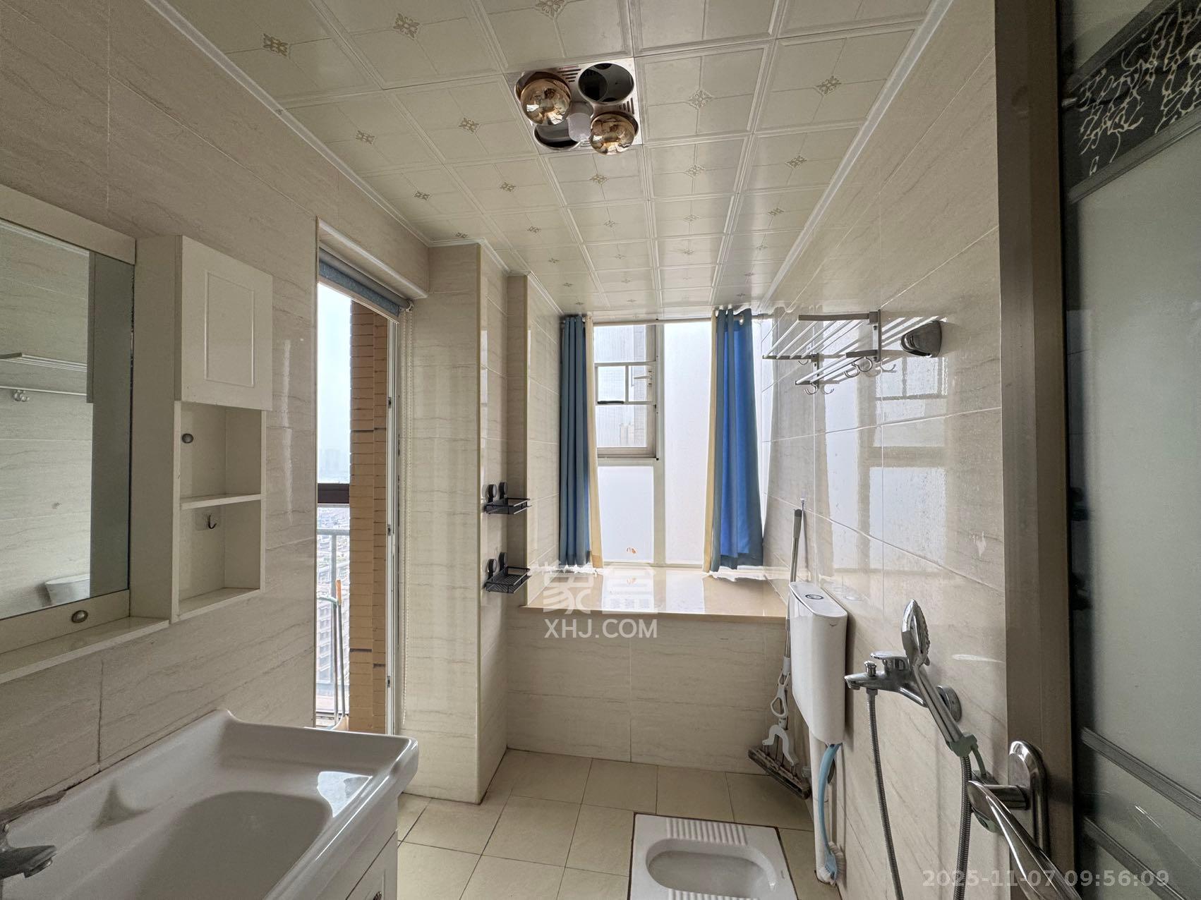 金鼎公园尚  2室2厅1卫    2000.0元/月室内图