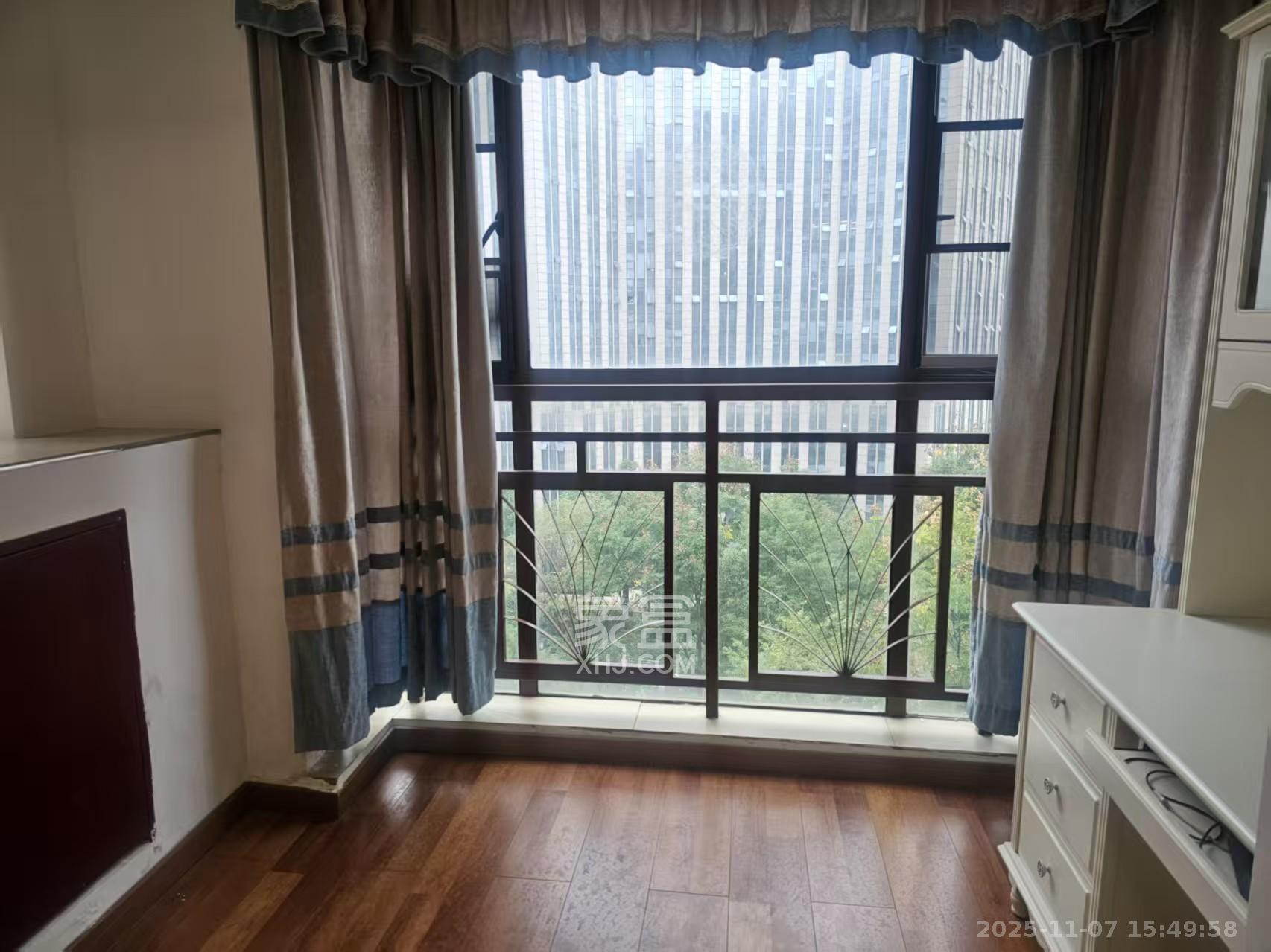 高信向日葵 2室2厅1卫 2600.0元/月 高信向日葵 2室2厅1卫 2600.0元/月室内图