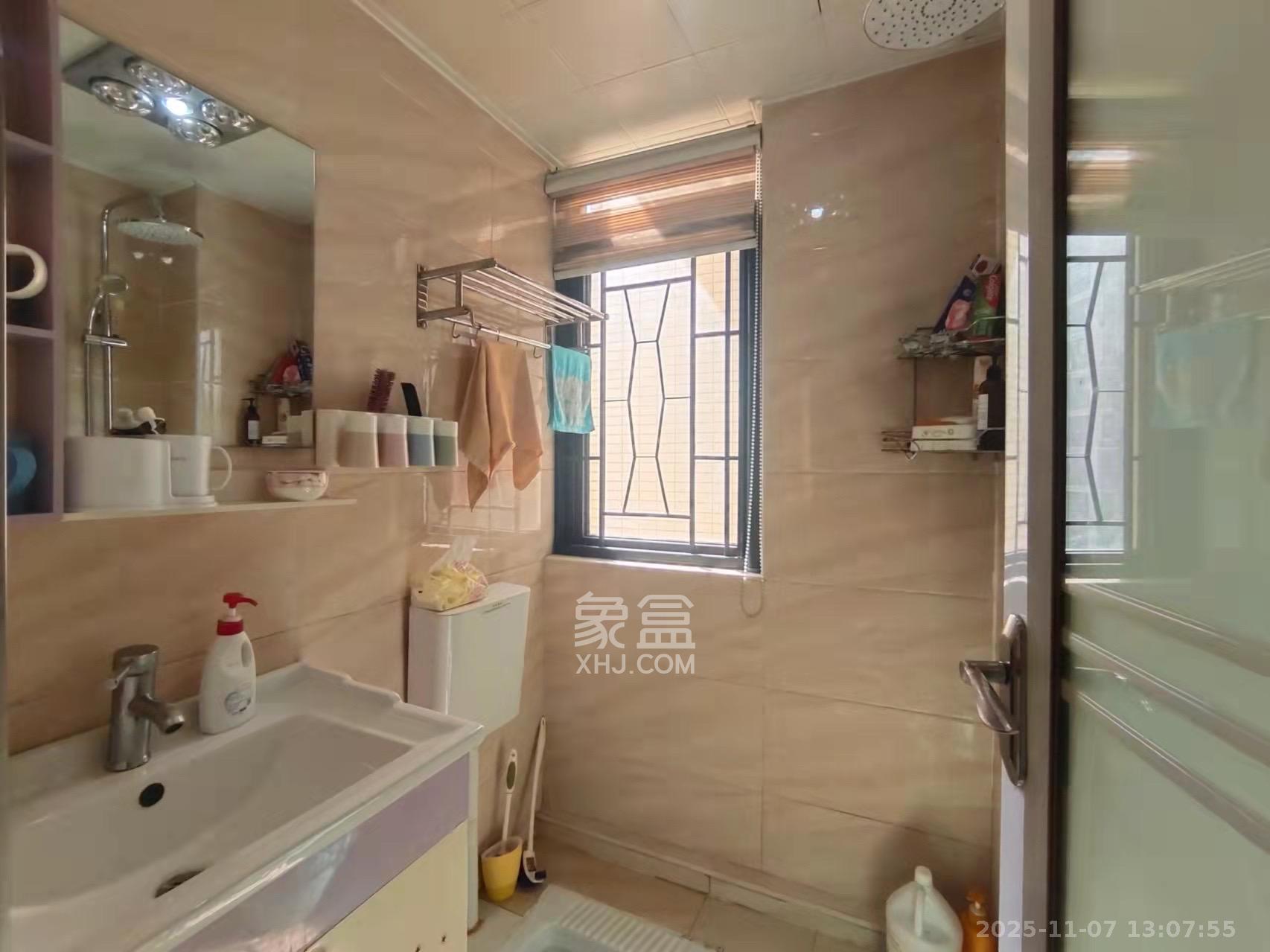 金房奥斯卡  2室1厅1卫    2200.0元/月室内图