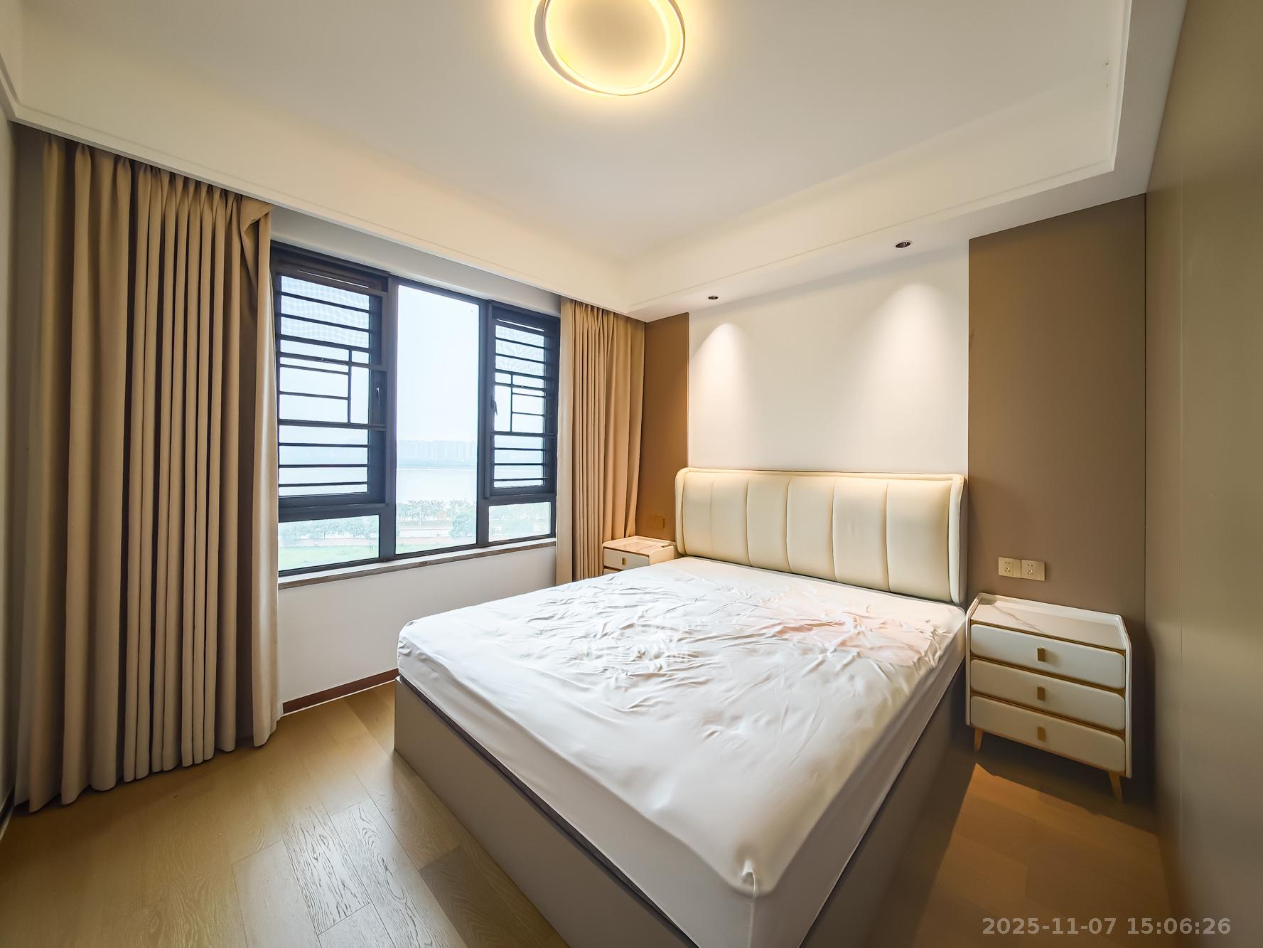 长沙万境潇湘  3室2厅2卫    137.0万卧室