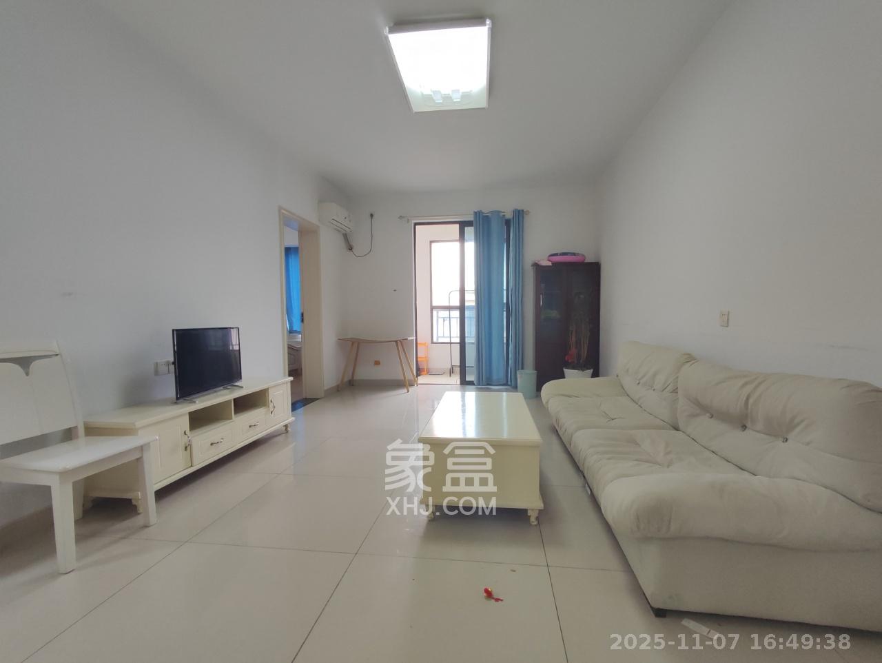 阳光城尚东湾青云苑  2室1厅1卫    1800.0元/月