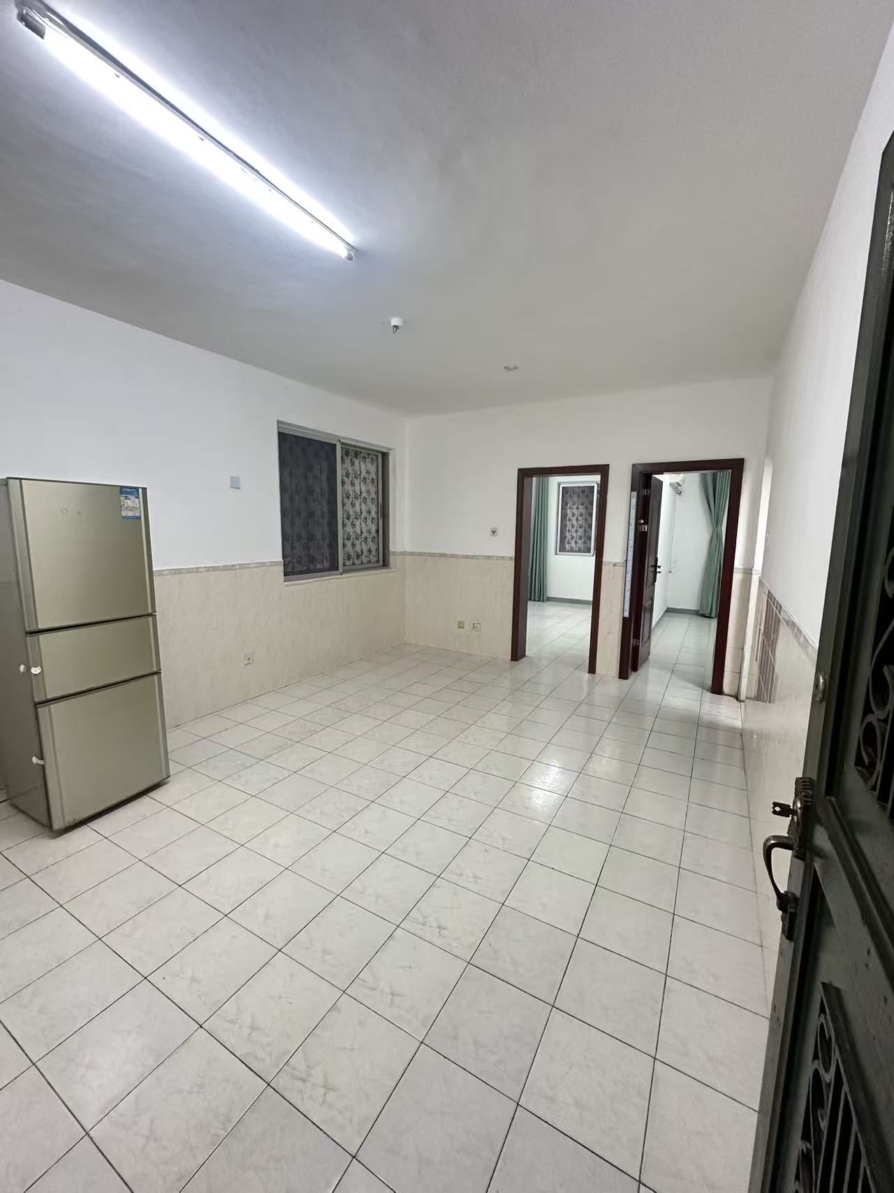 侨诚花园  1室0厅0卫    1500.0元/月室内图1