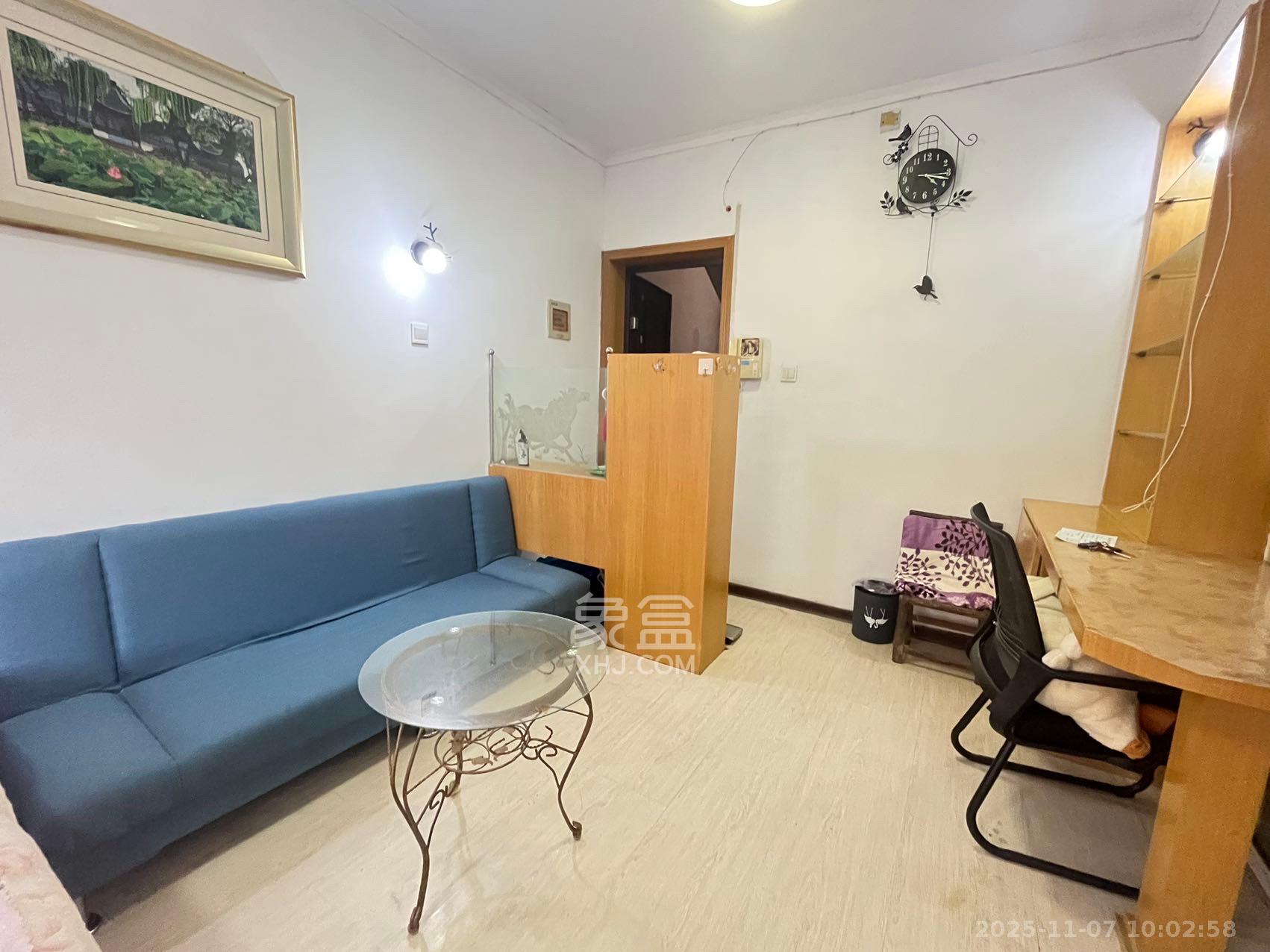 御景龙城  1室1厅1卫    1300.0元/月室内图