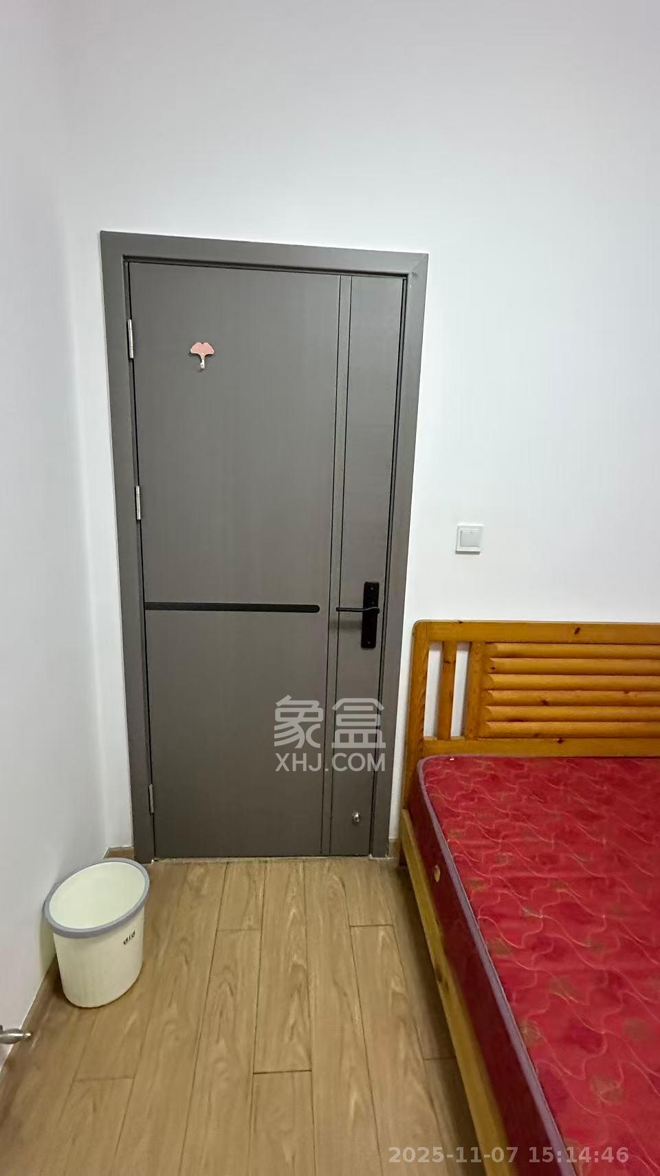 麓谷加州阳光 3室2厅2卫 650.0元/月 麓谷加州阳光 3室2厅2卫 650.0元/月室内图