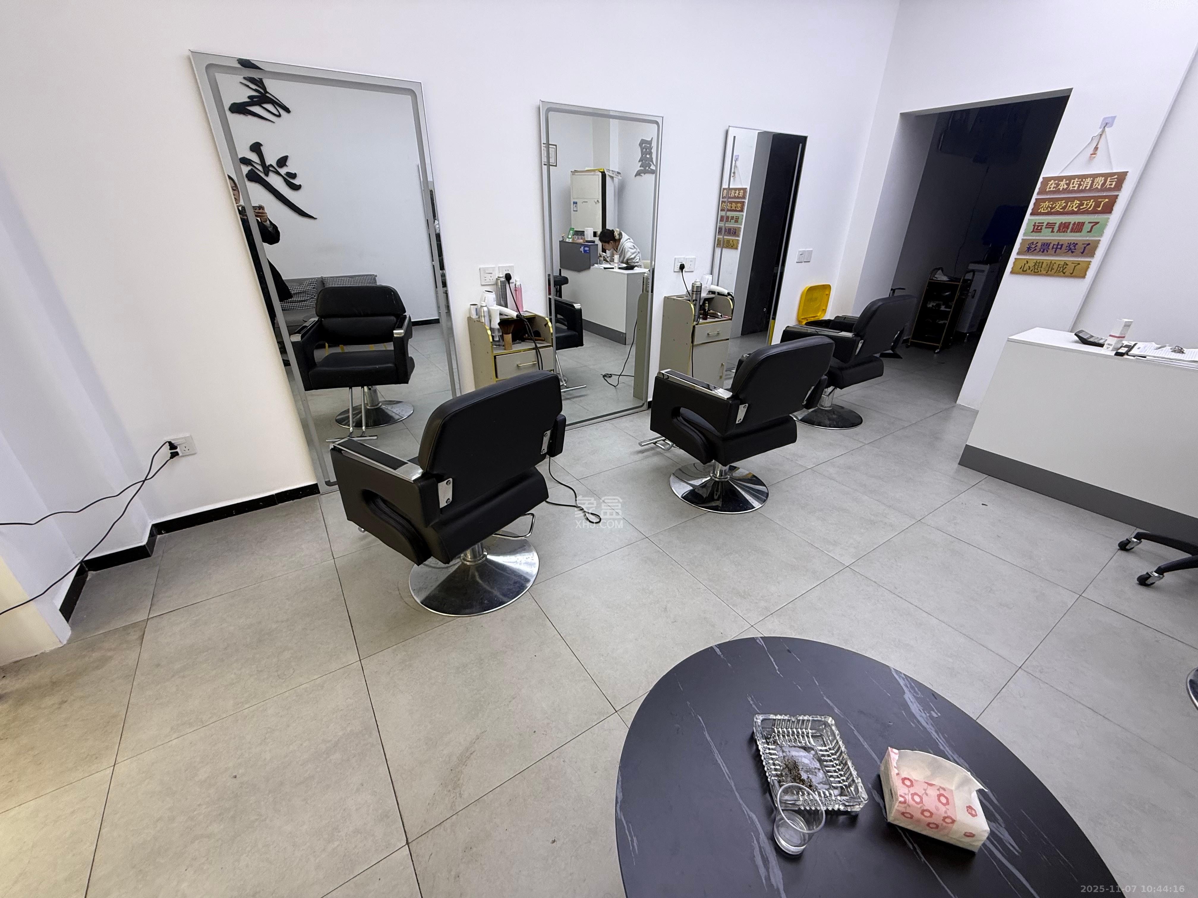 芙蓉公寓  1室1厅0卫    4000.0元/月