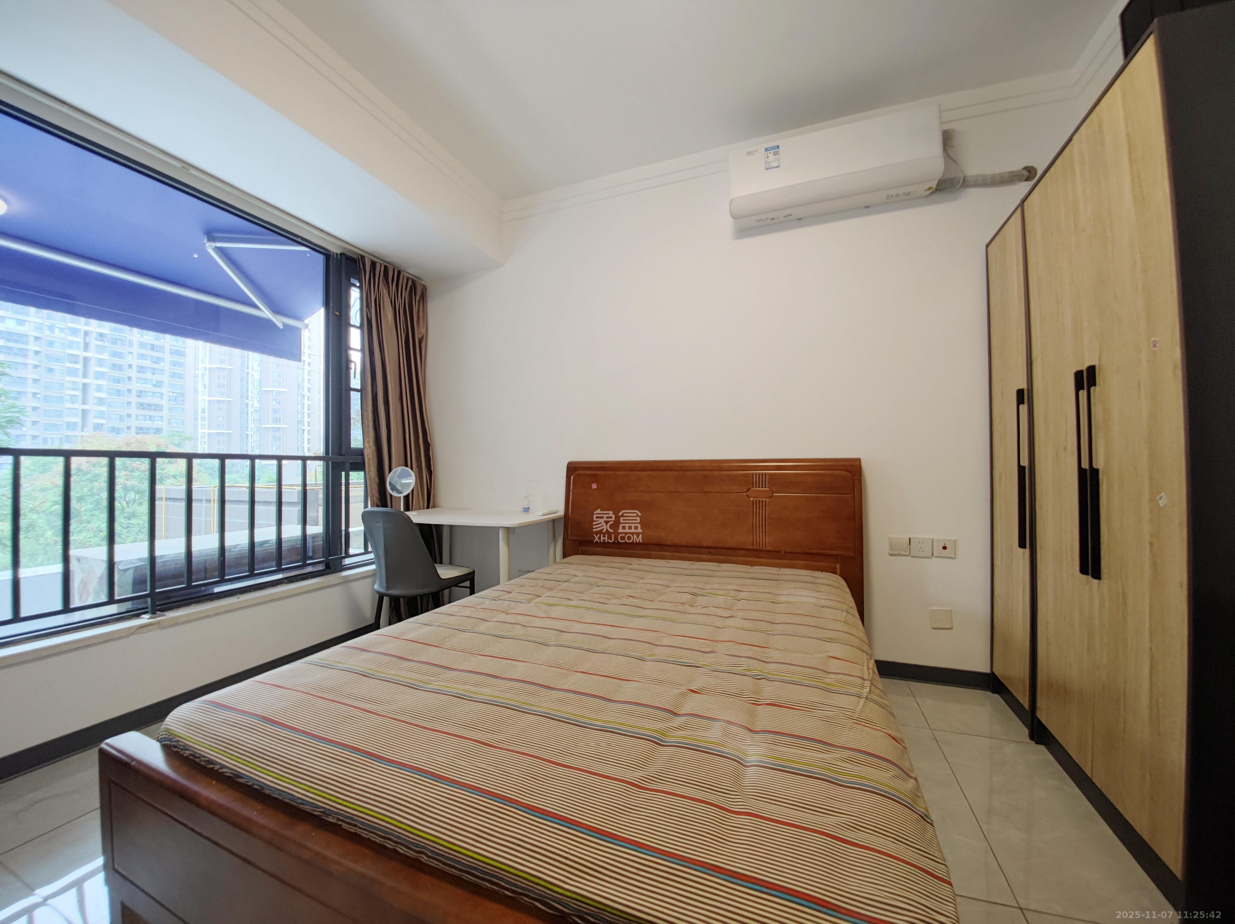 藏珑湖上国际花园  1室1厅1卫    2100.0元/月室内图