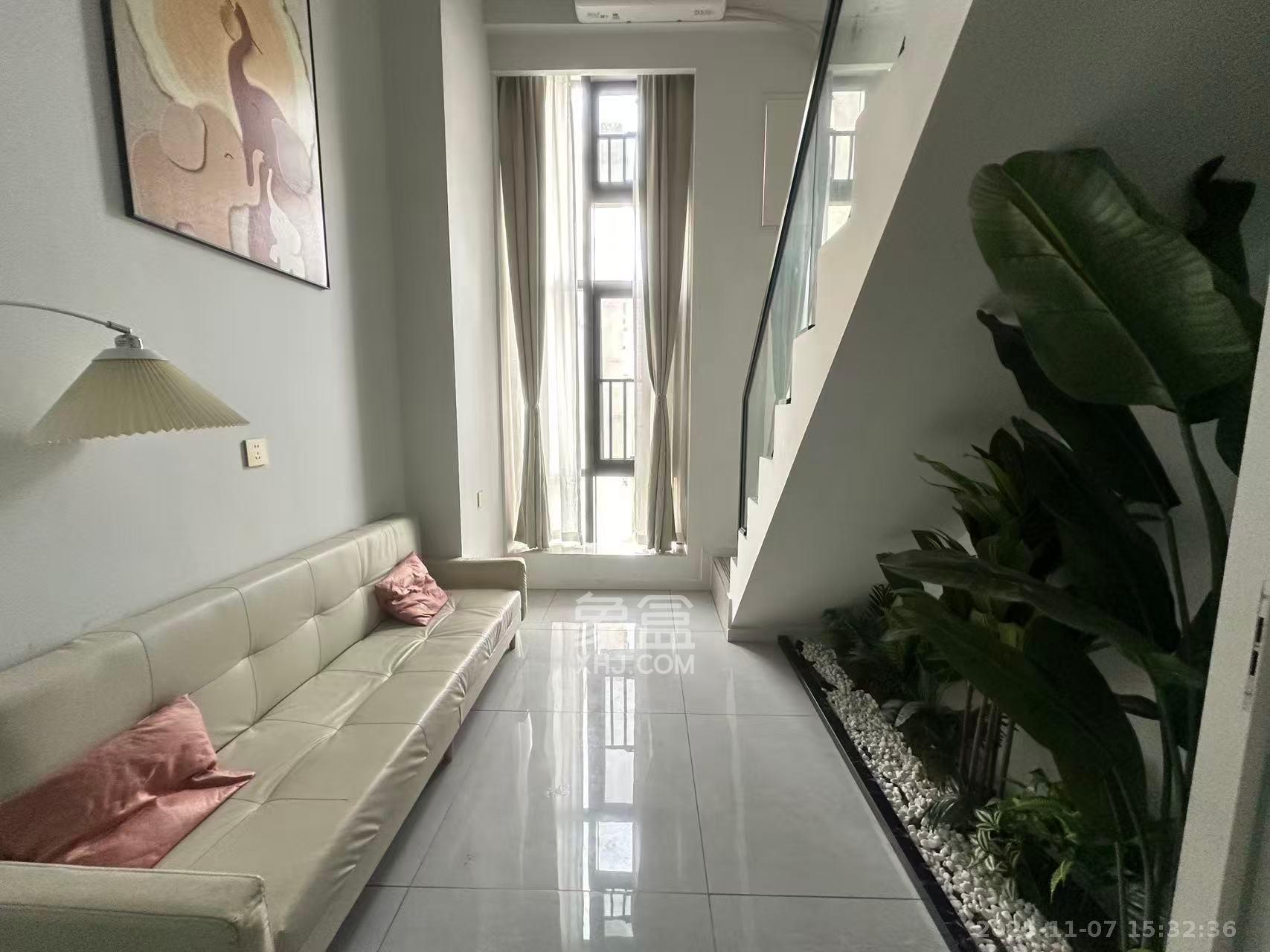 珠江花城好世界  1室0厅0卫    2000.0元/月