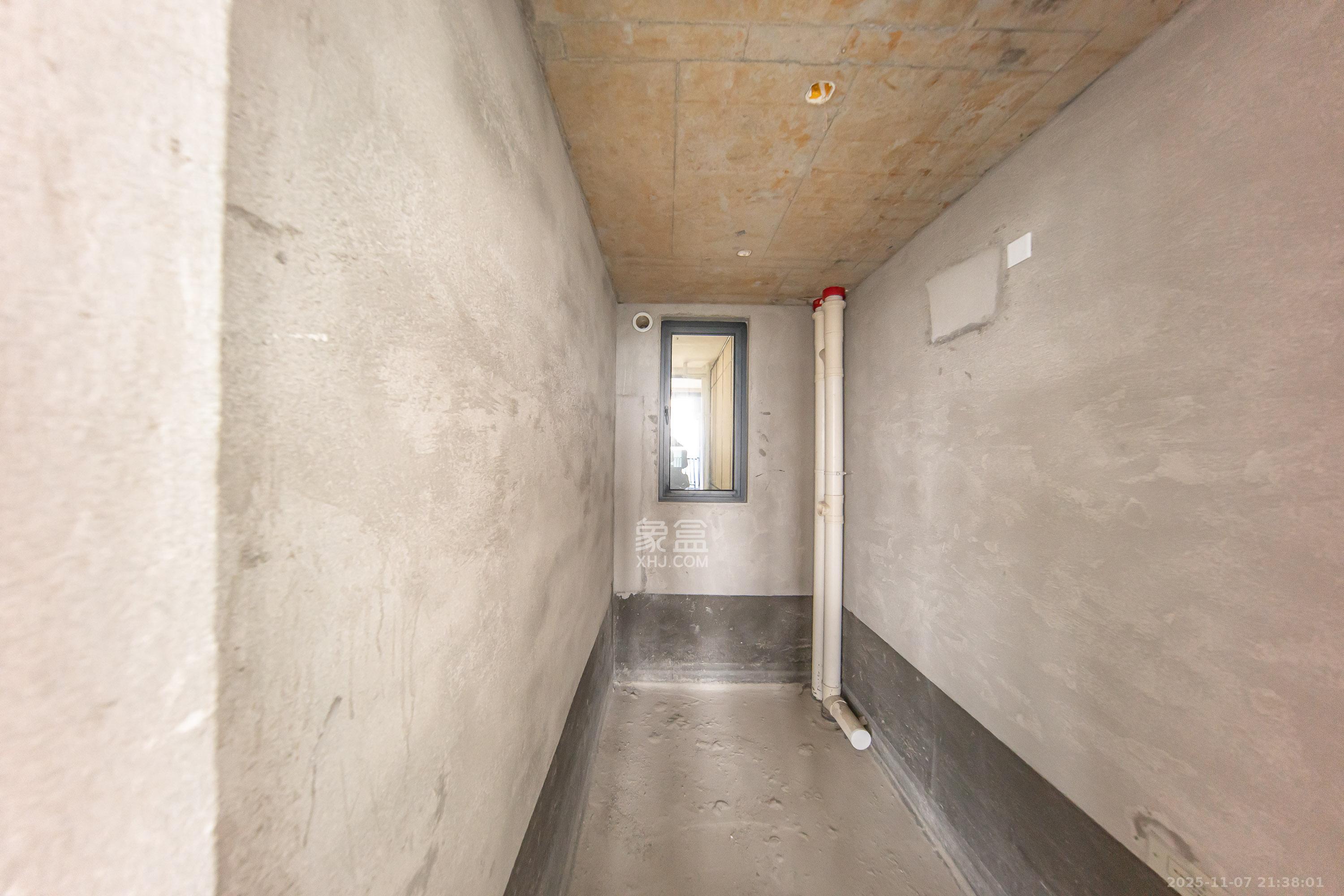 建投象山国际 5室2厅2卫 240.0万 建投象山国际 5室2厅2卫 240.0万卫生间