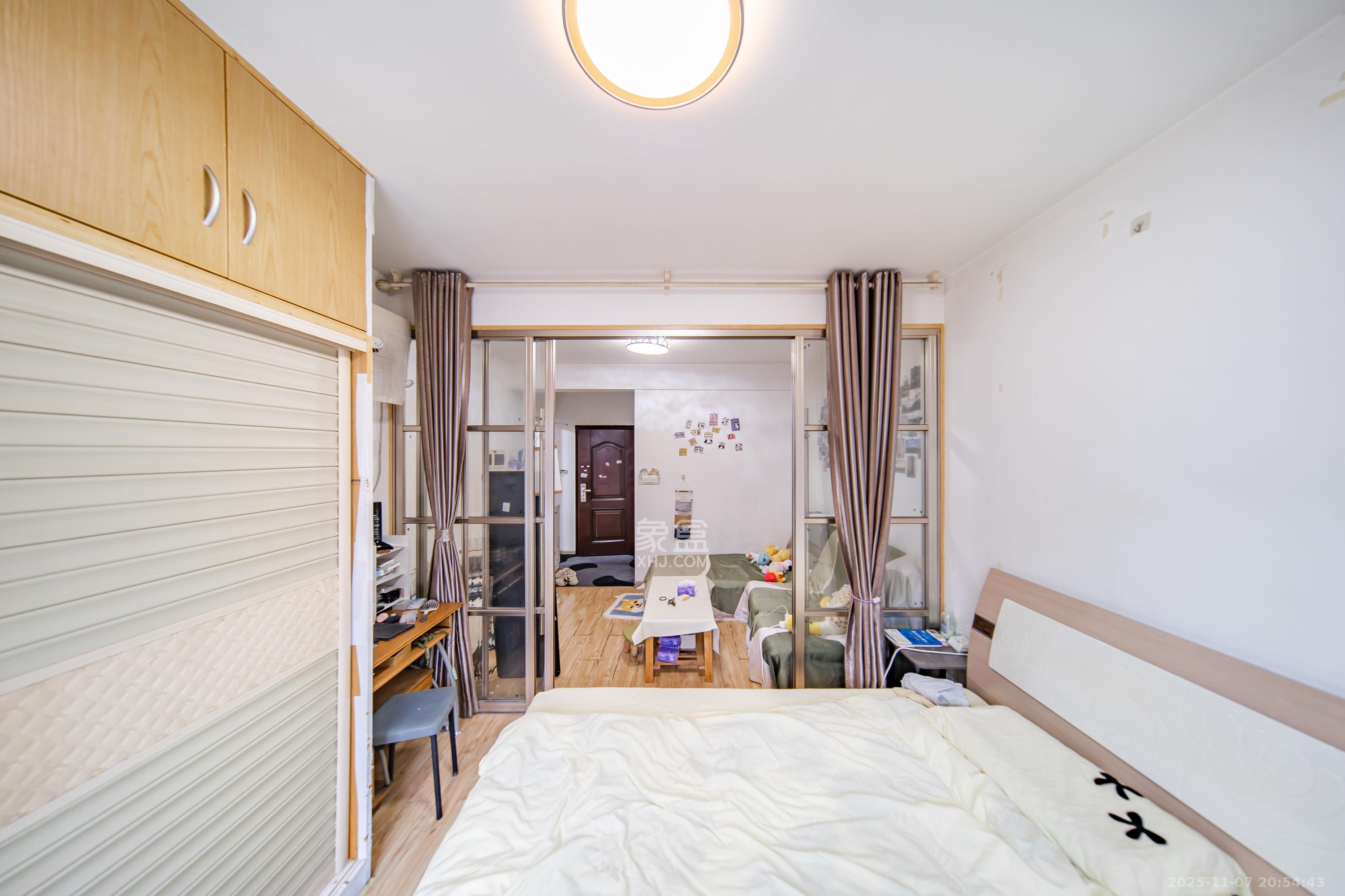 星尚520  1室1厅1卫    28.0万卧室