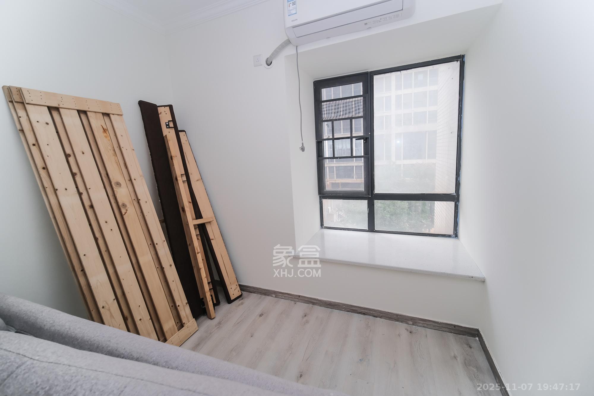 盛地尊域 4室2厅2卫 82.8万 盛地尊域 4室2厅2卫 82.8万卧室