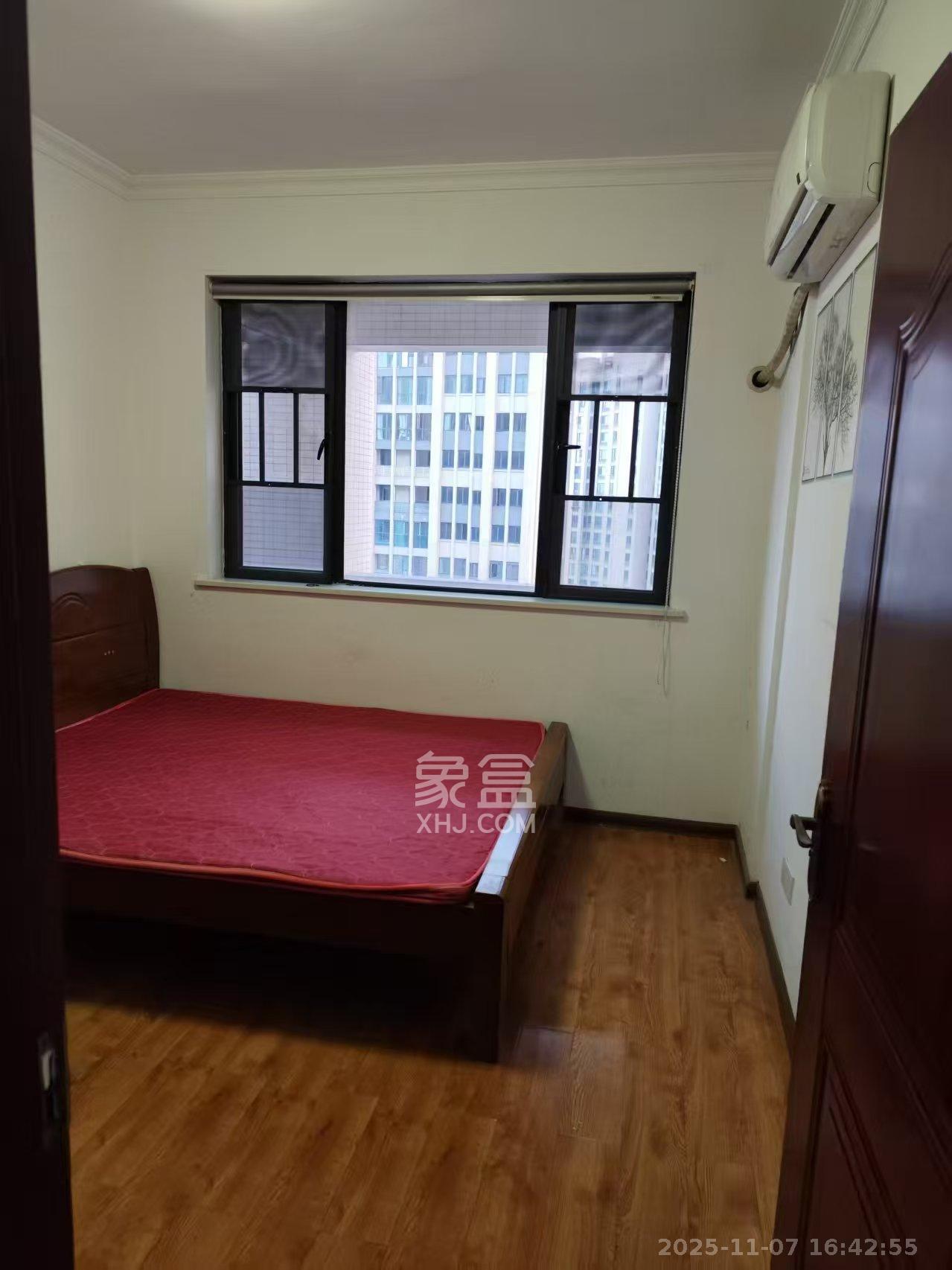 长房半岛蓝湾(观山月) 2室2厅1卫 1700.0元/月 长房半岛蓝湾(观山月) 2室2厅1卫 1700.0元/月室内图