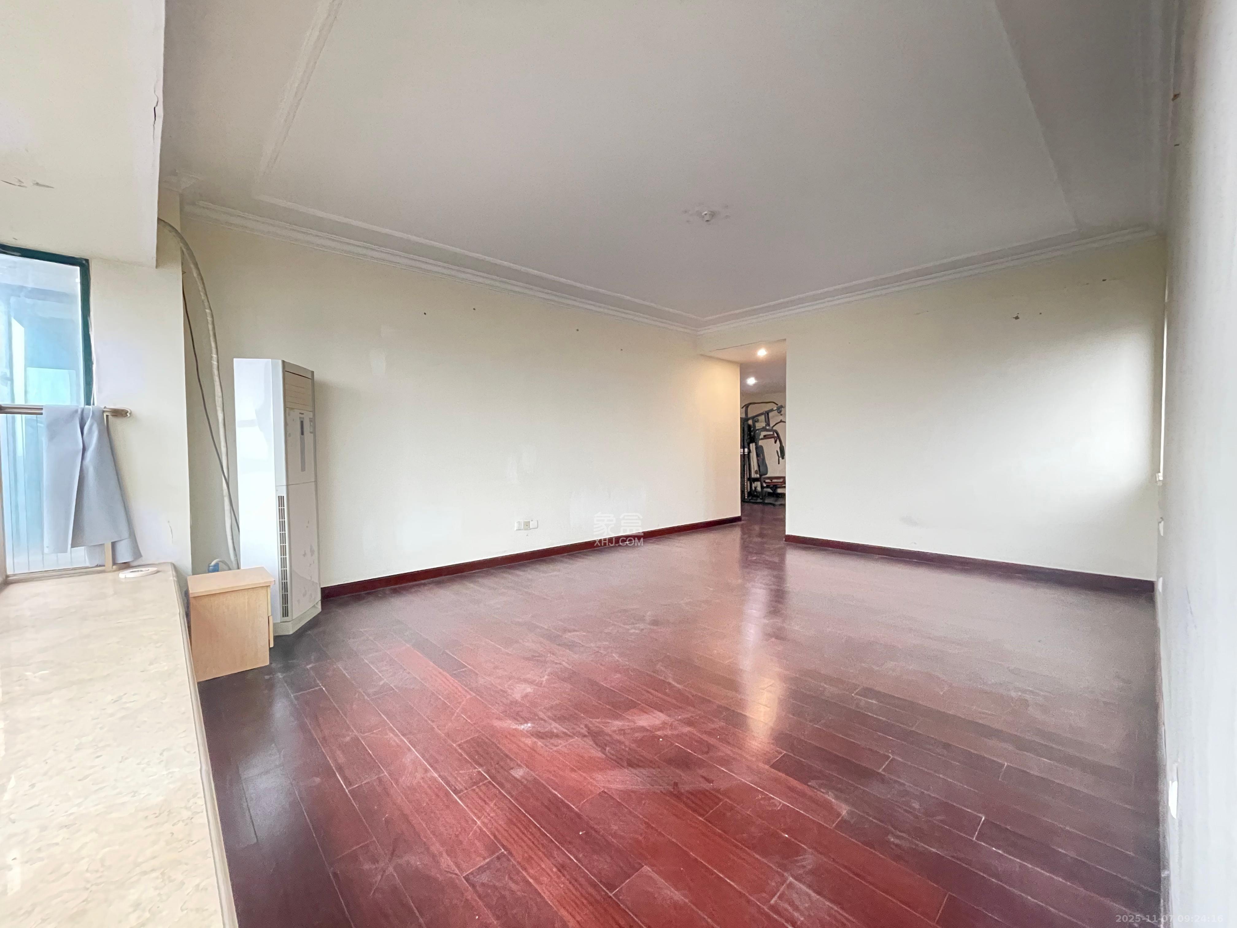 恒大名都 5室2厅4卫 3800.0元/月 恒大名都 5室2厅4卫 3800.0元/月室内图