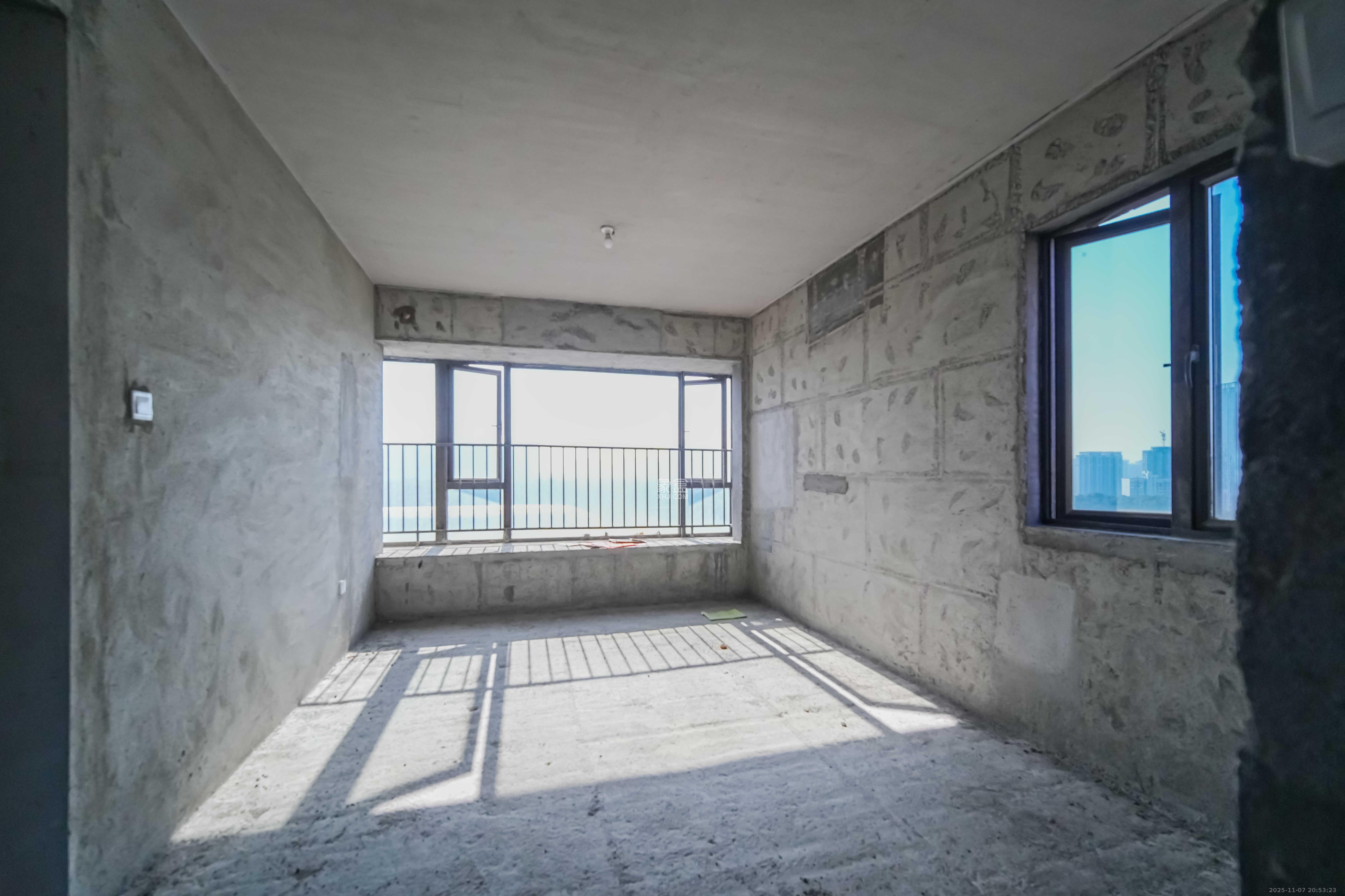 京武浪琴山一、二期 5室2厅2卫 268.0万 京武浪琴山一、二期 5室2厅2卫 268.0万其他