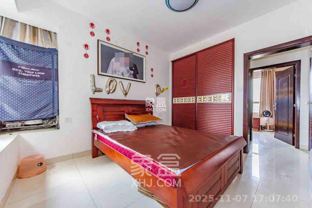 山语城二期  3室1厅1卫    1500.0元/月室内图