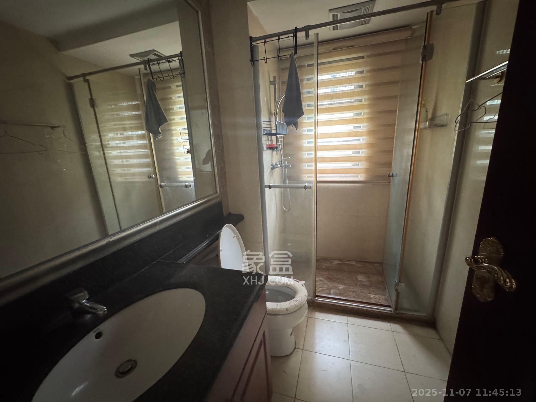 恒大雅苑 4室2厅2卫 3500.0元/月 恒大雅苑 4室2厅2卫 3500.0元/月室内图