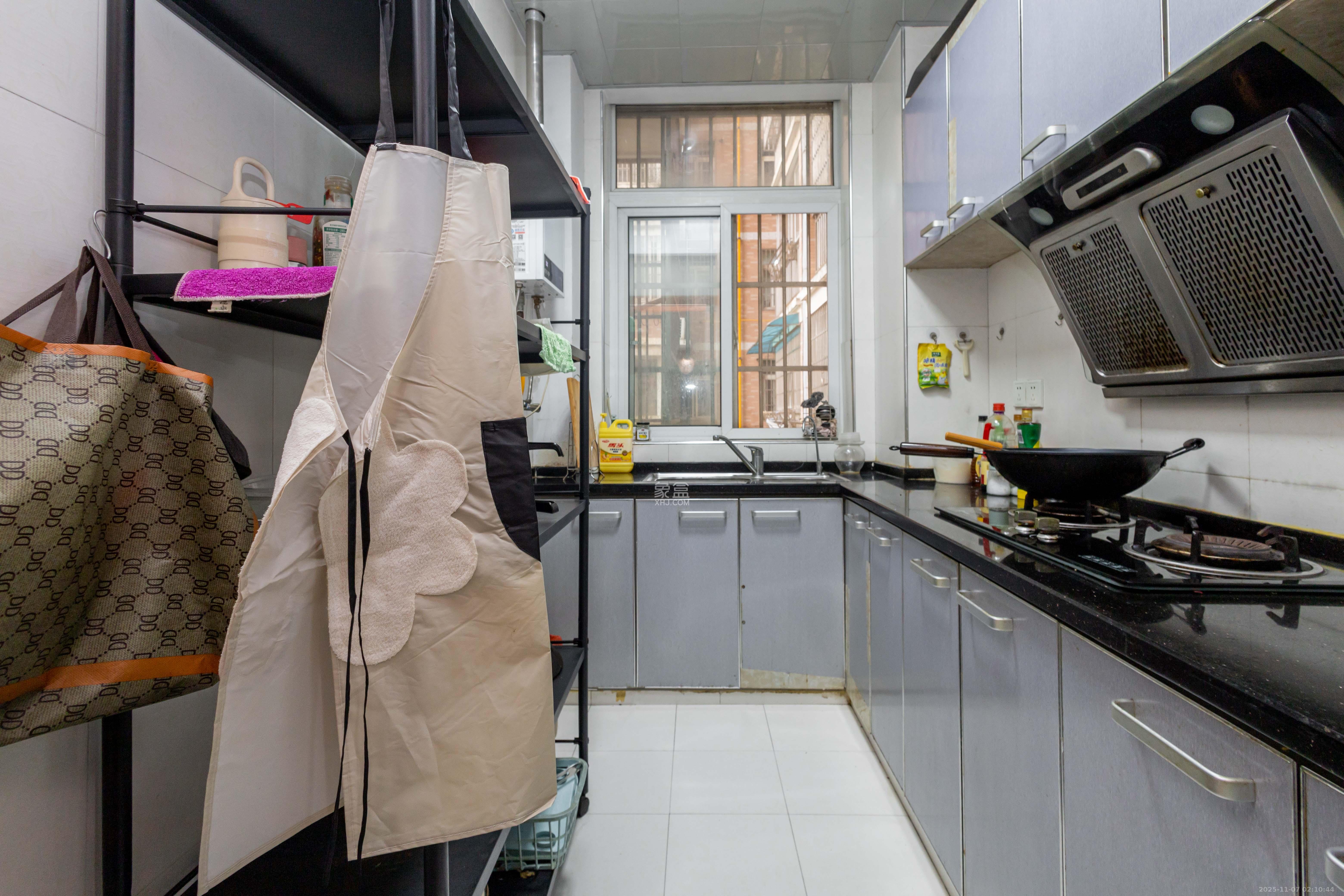 星城国际 1室2厅2卫 48.8万 星城国际 1室2厅2卫 48.8万厨房