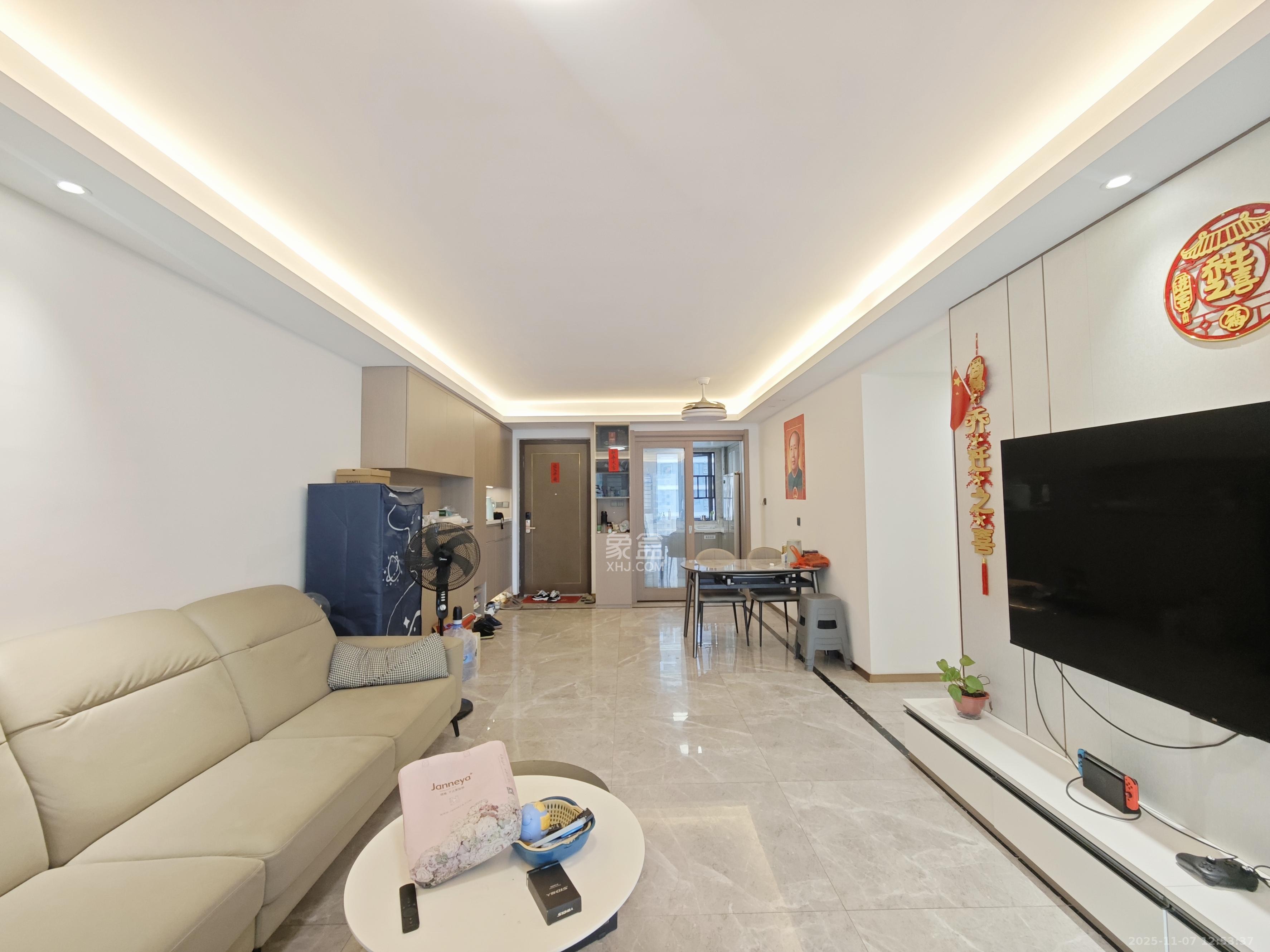 旭辉雨花郡 4室2厅2卫 4300.0元/月 旭辉雨花郡 4室2厅2卫 4300.0元/月室内图