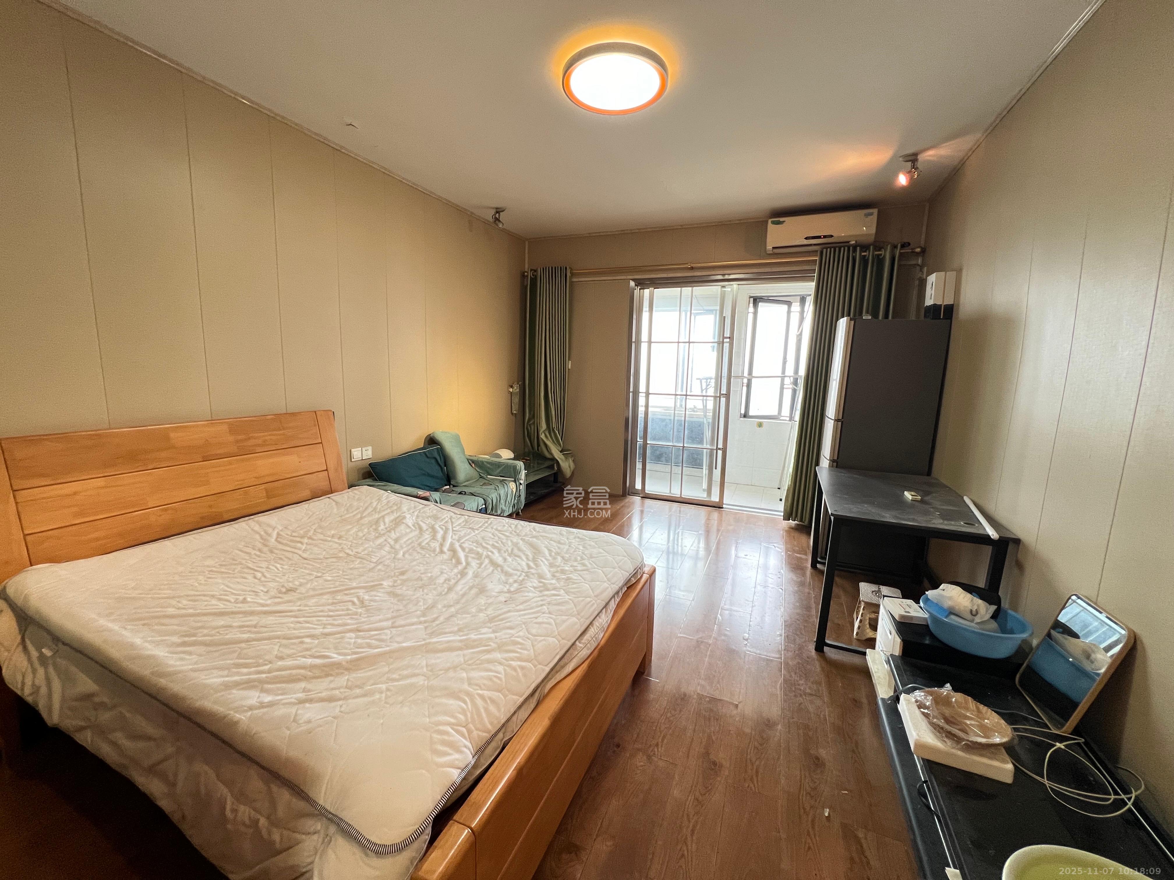 亚商国际 1室1厅1卫 1400.0元/月 亚商国际 1室1厅1卫 1400.0元/月室内图