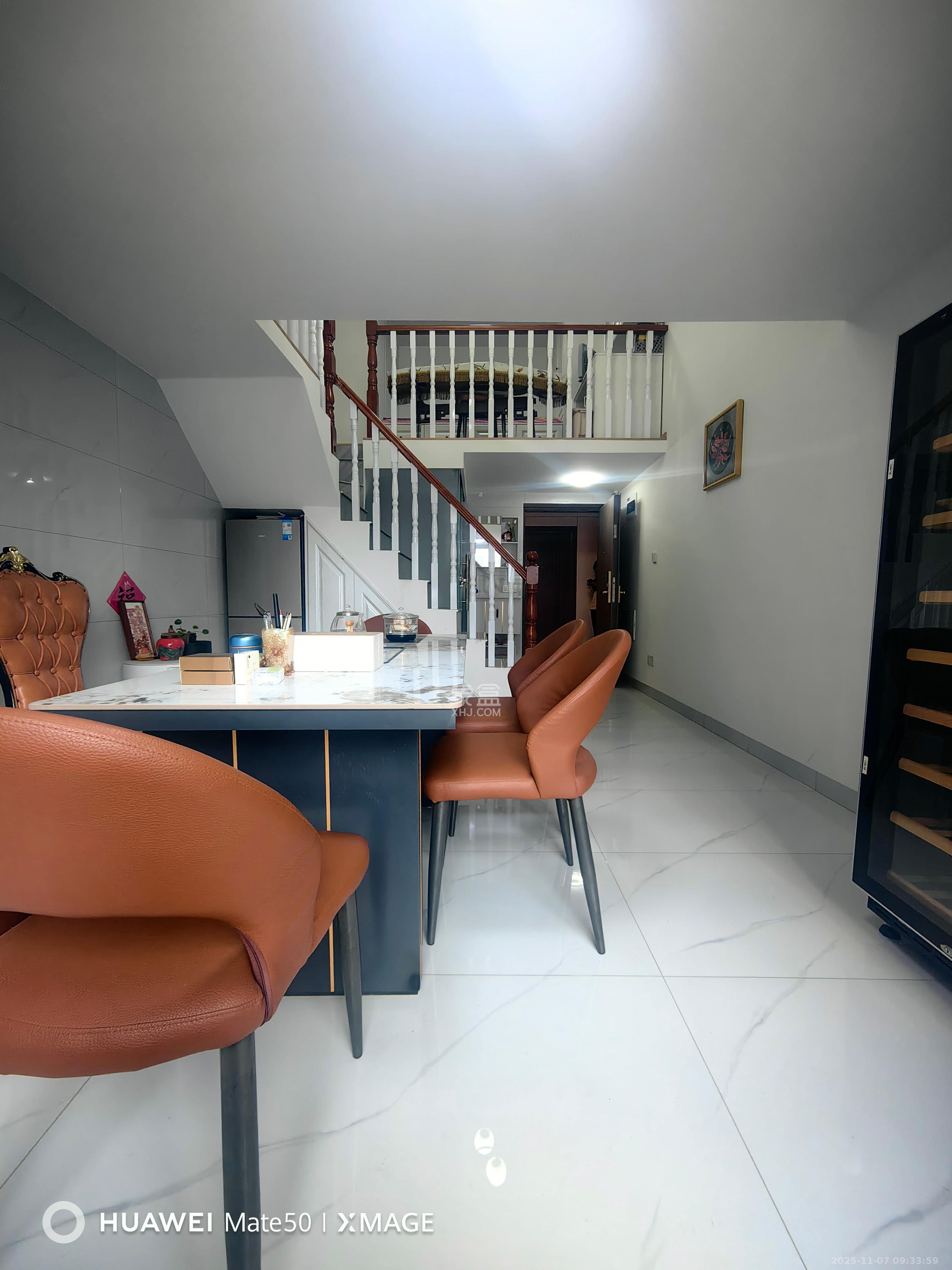 卓越中寰 2室1厅1卫 2600.0元/月 卓越中寰 2室1厅1卫 2600.0元/月室内图