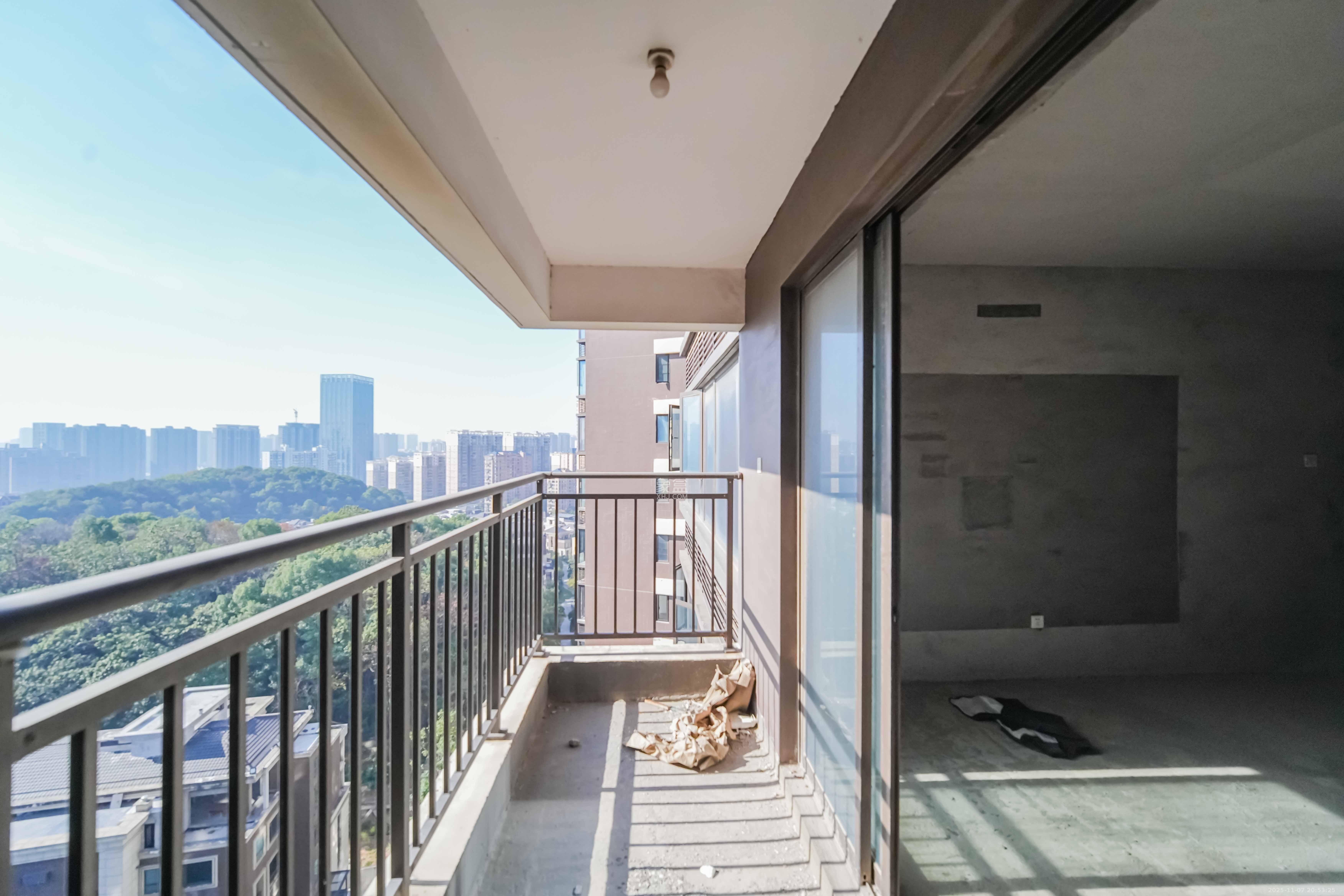 京武浪琴山一、二期 5室2厅2卫 268.0万 京武浪琴山一、二期 5室2厅2卫 268.0万其他