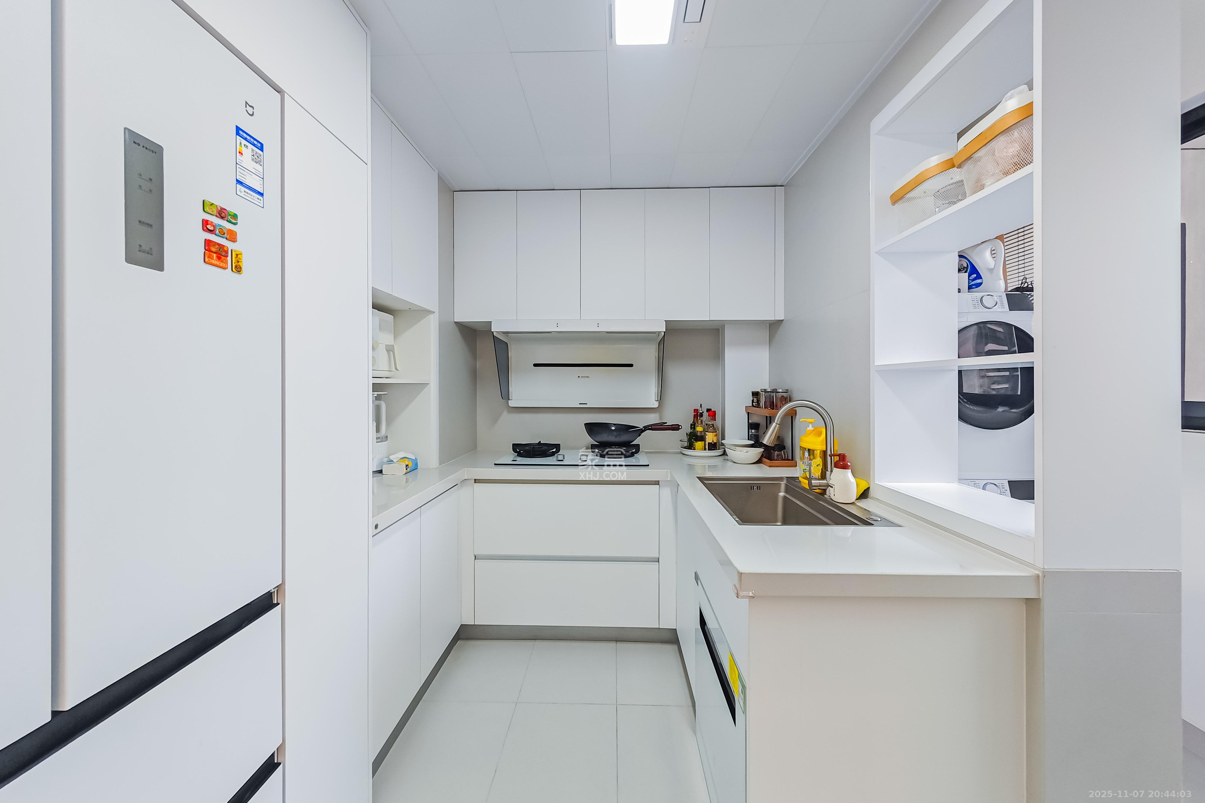 万科金域华府三四期 4室2厅2卫 142.0万 万科金域华府三四期 4室2厅2卫 142.0万厨房