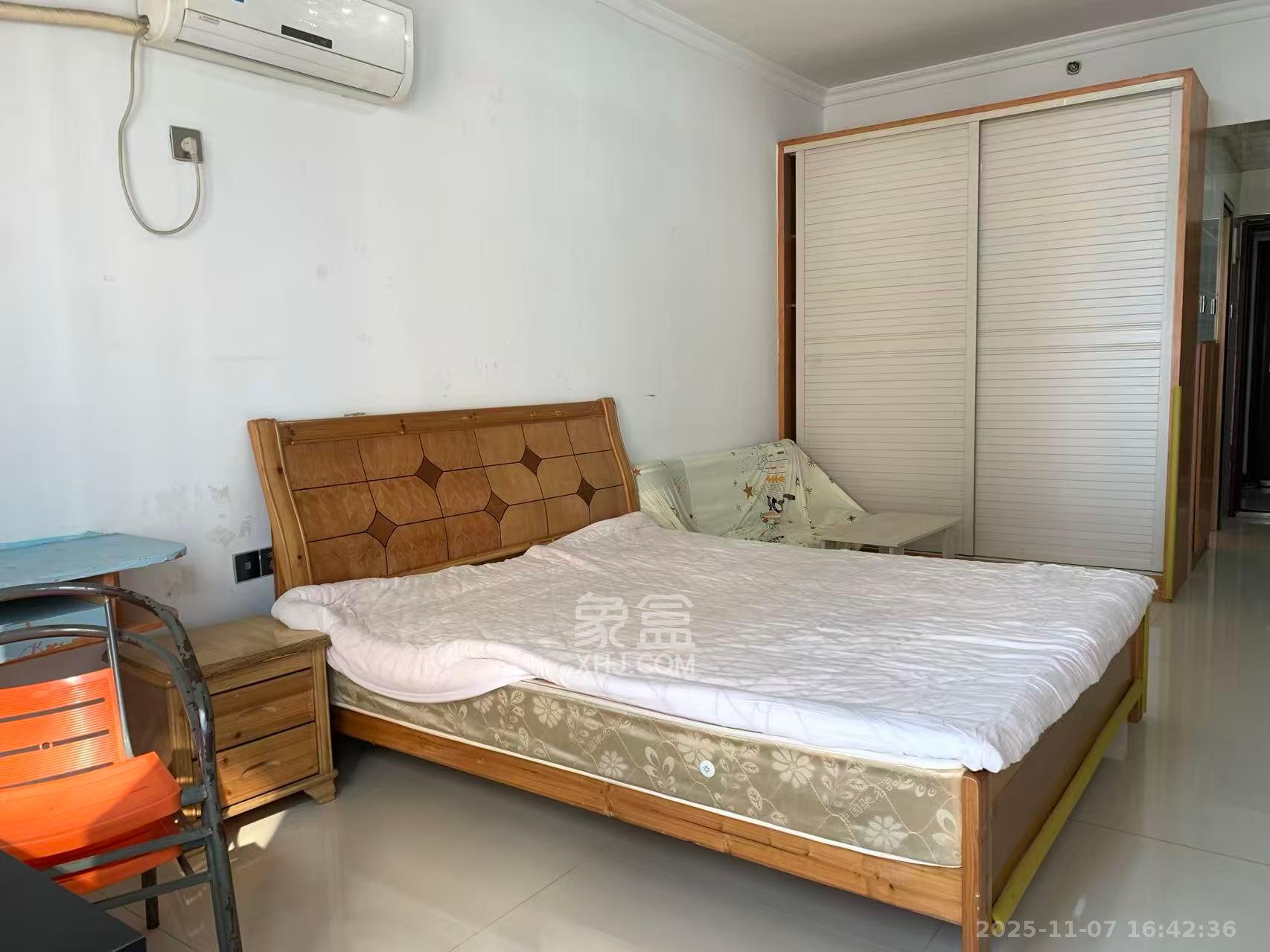 万象凯旋湾 1室1厅1卫 1300.0元/月 万象凯旋湾 1室1厅1卫 1300.0元/月室内图