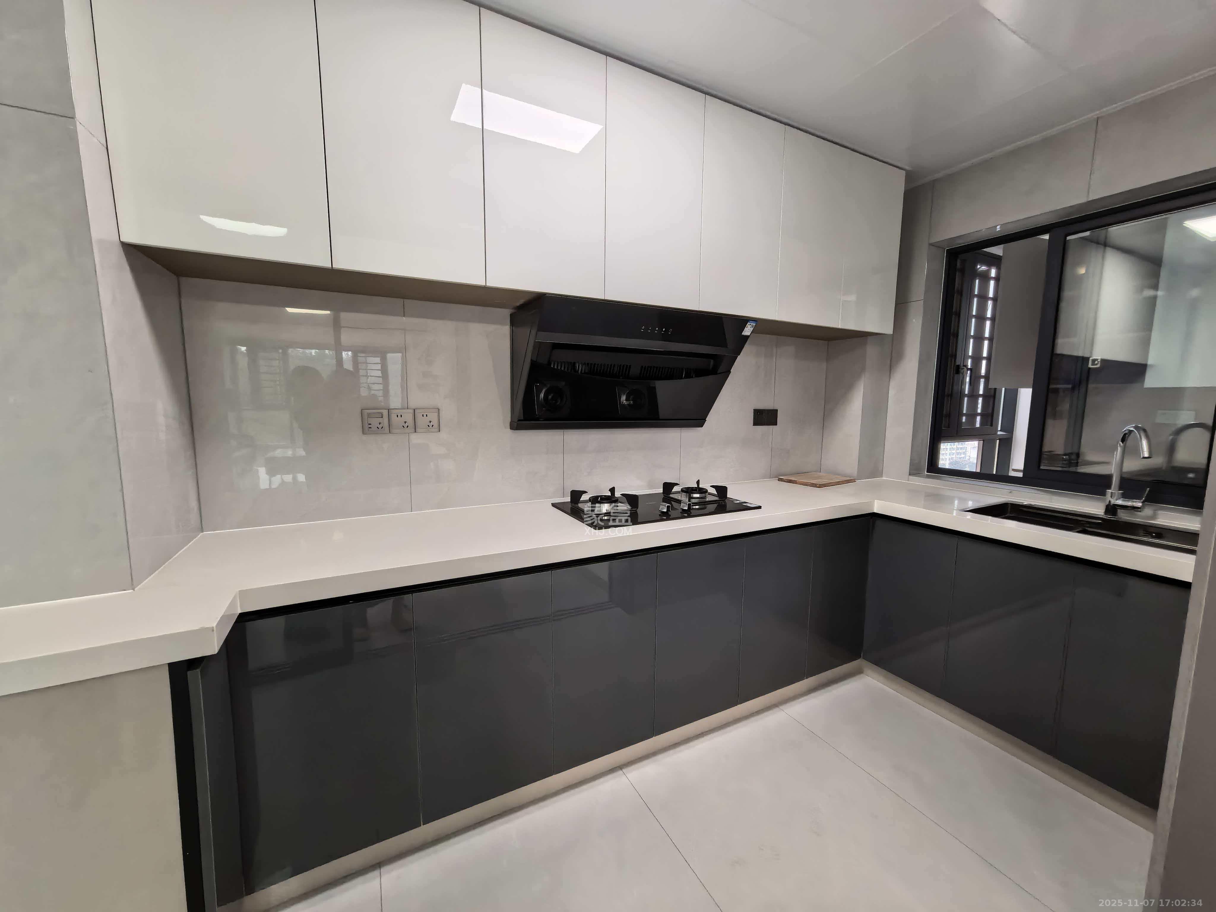 杏梨苑 3室1厅1卫 2300.0元/月 杏梨苑 3室1厅1卫 2300.0元/月室内图