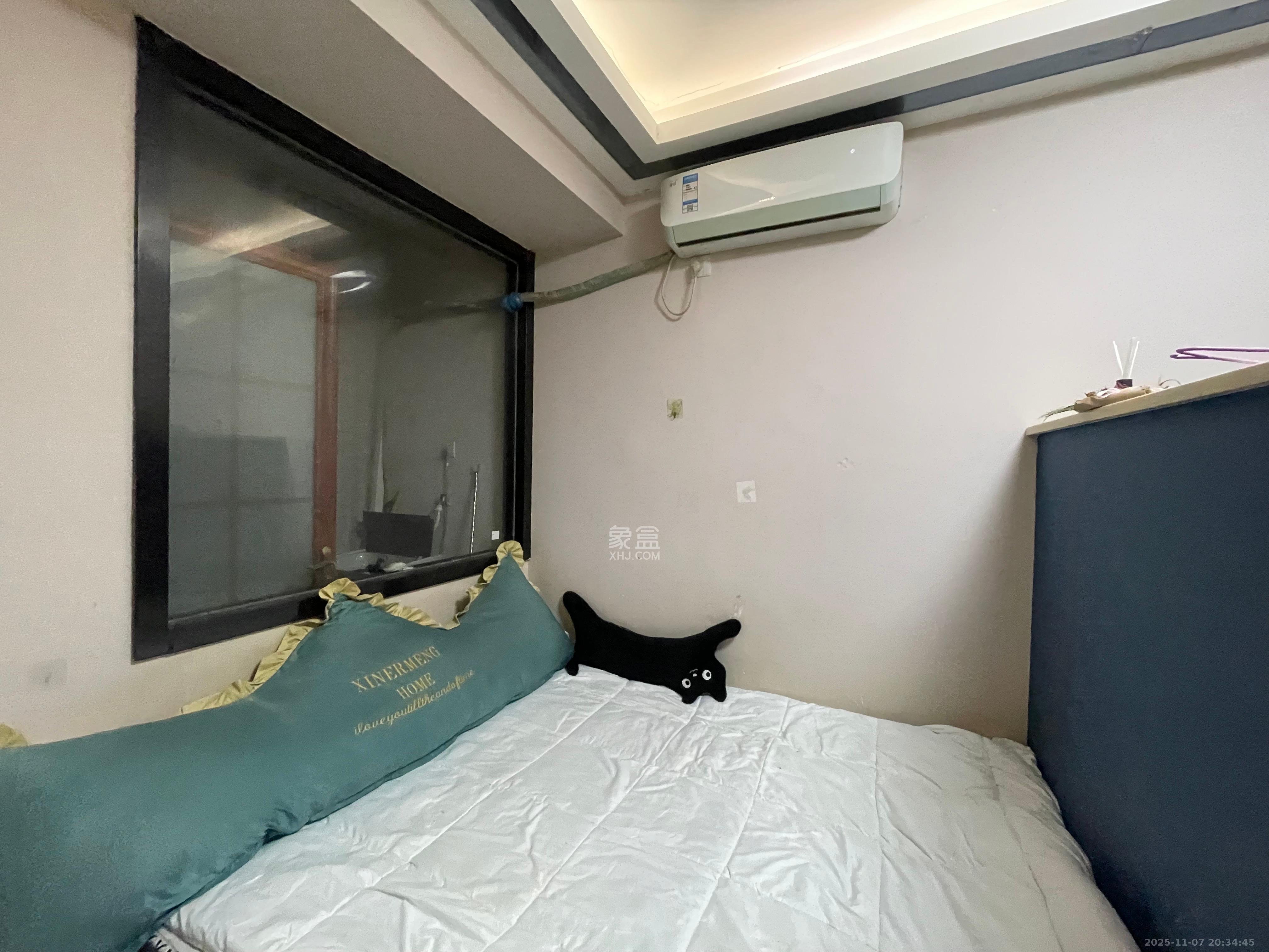 同鑫家园  1室1厅1卫    1400.0元/月室内图