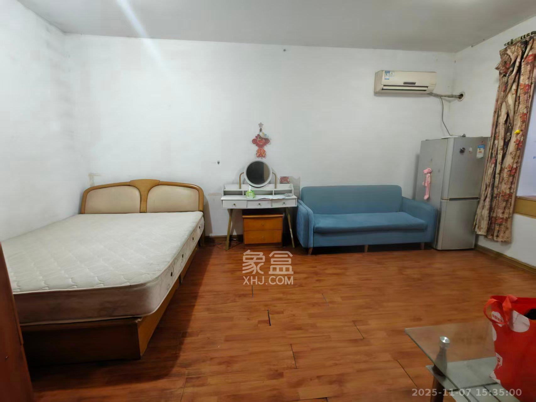 景泰雅苑(景江融城) 1室1厅1卫 1600.0元/月 景泰雅苑(景江融城) 1室1厅1卫 1600.0元/月室内图