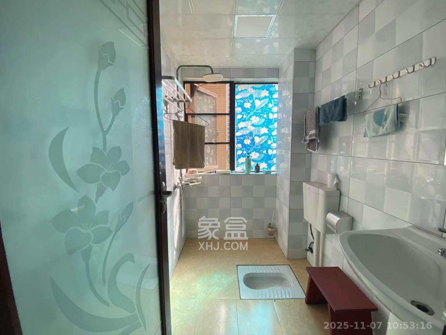 海洋半岛（月珑湾）  3室2厅2卫    2800.0元/月室内图