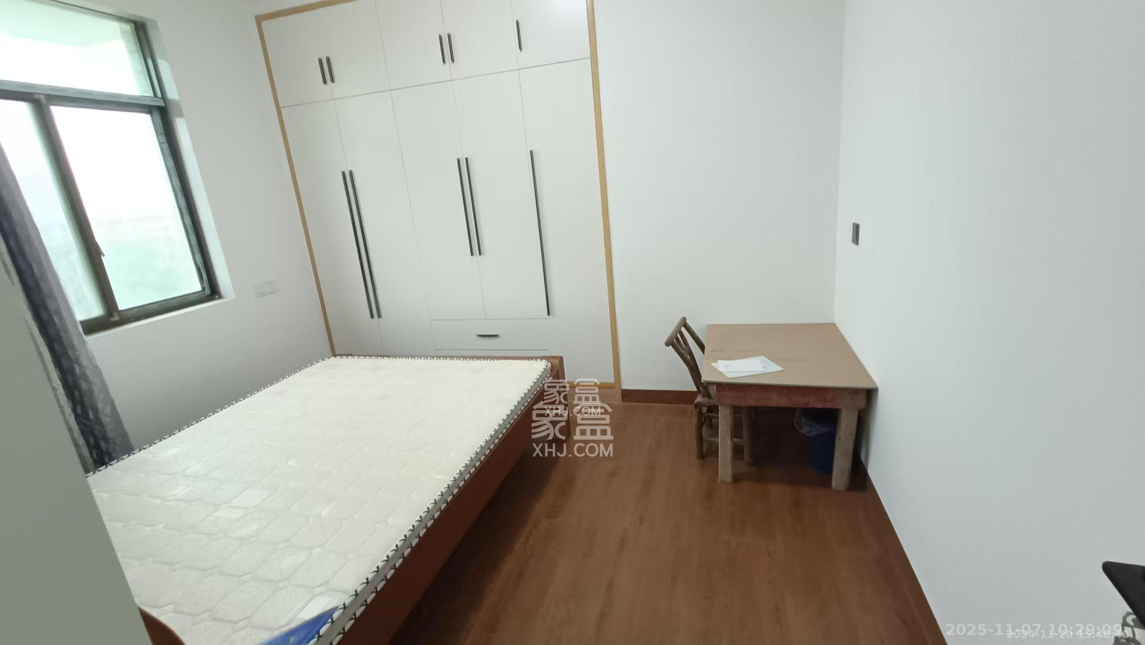 兴联创新小区  2室2厅1卫    1400.0元/月室内图