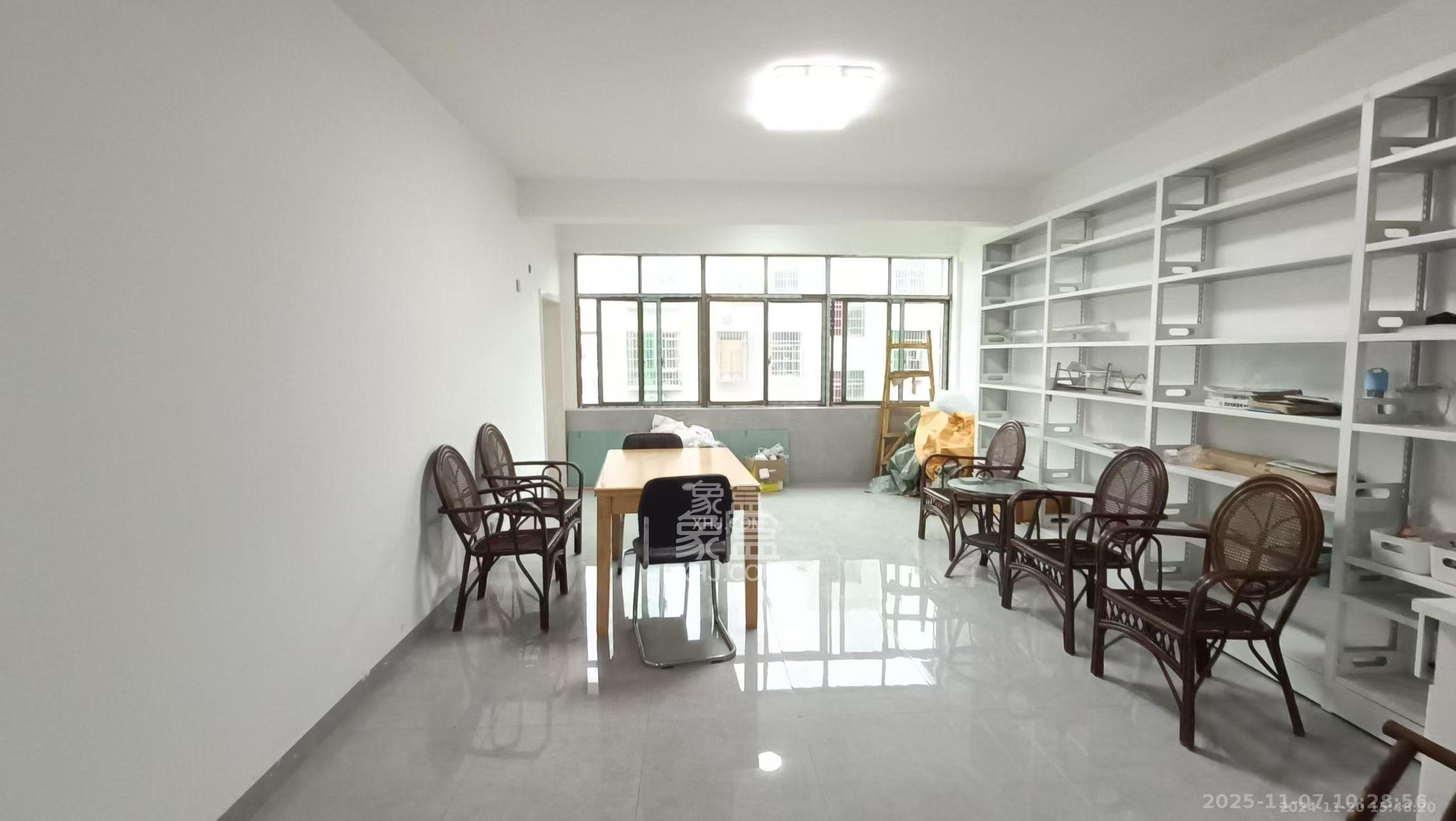 兴联创新小区  2室2厅1卫    1400.0元/月