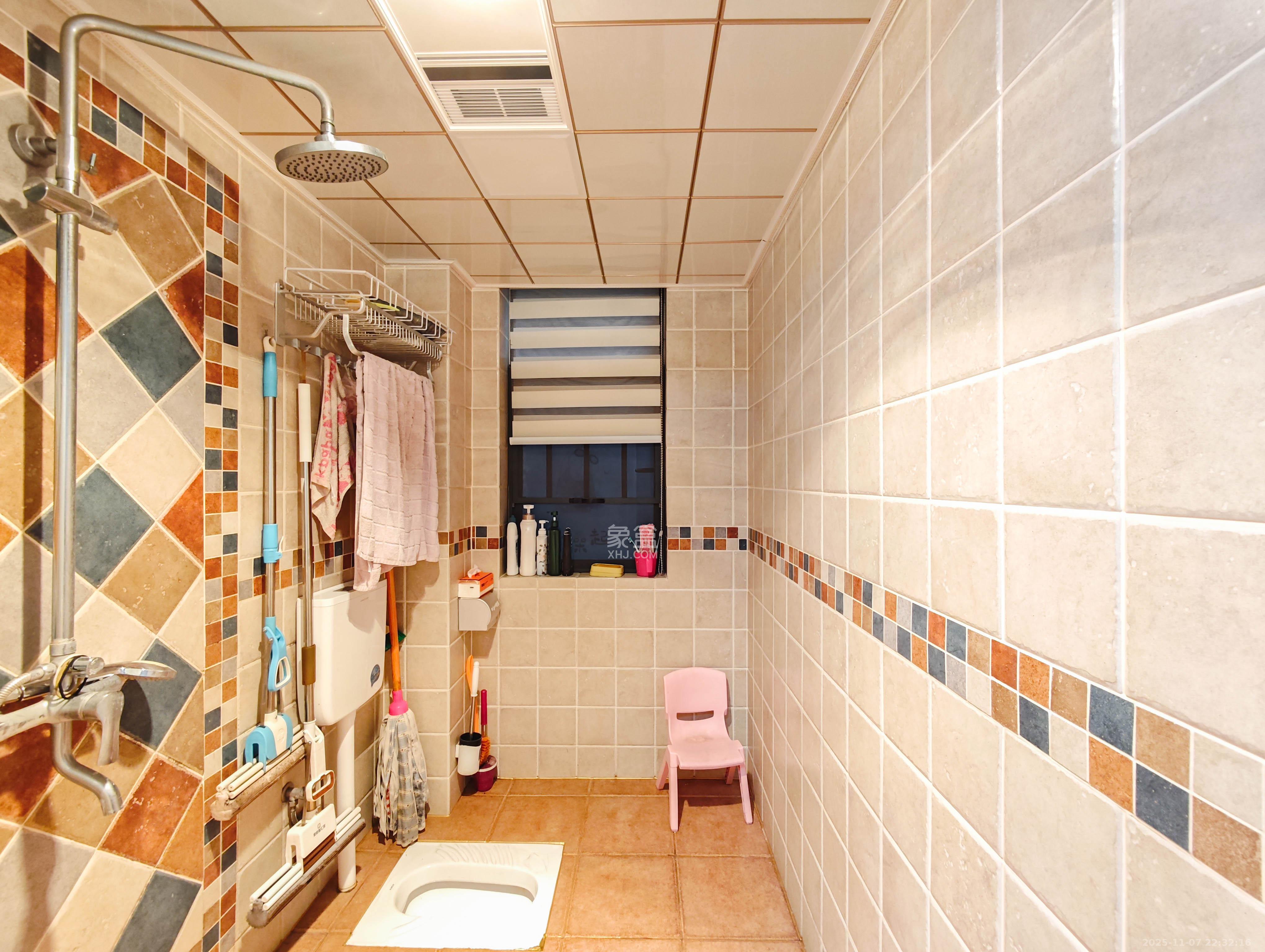 富春山 4室1厅2卫 108.0万 富春山 4室1厅2卫 108.0万卫生间