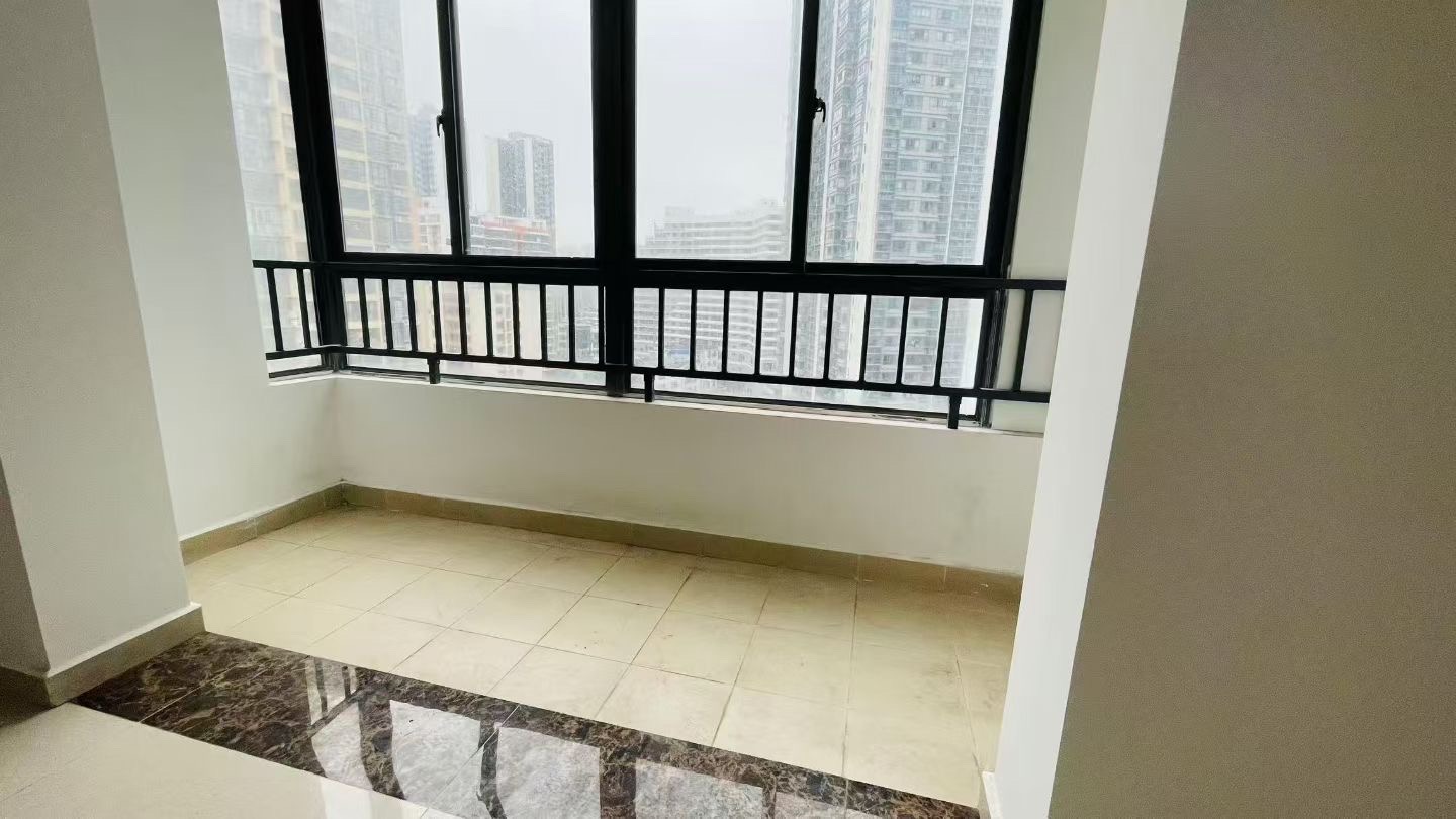 坡巷雅苑  1室0厅0卫    118.0万客厅