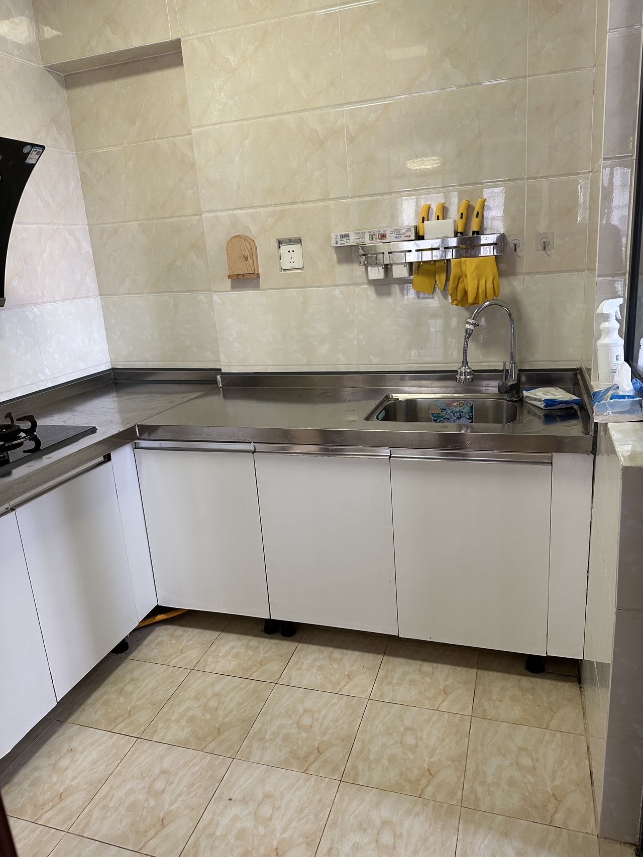 道客和悦坊  3室2厅2卫    125.0万客厅