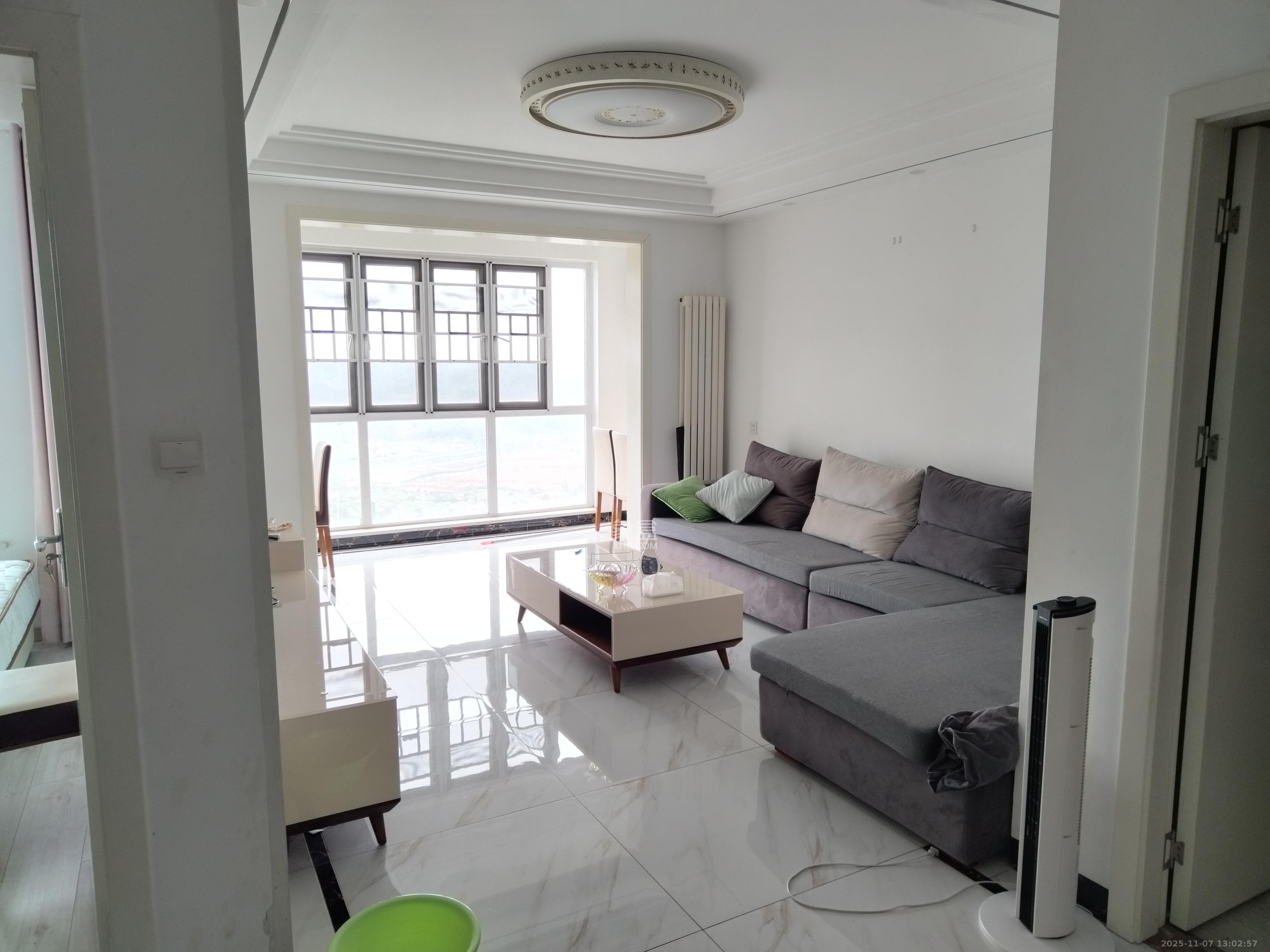 怡海星城 2室2厅1卫 1700.0元/月 怡海星城 2室2厅1卫 1700.0元/月室内图