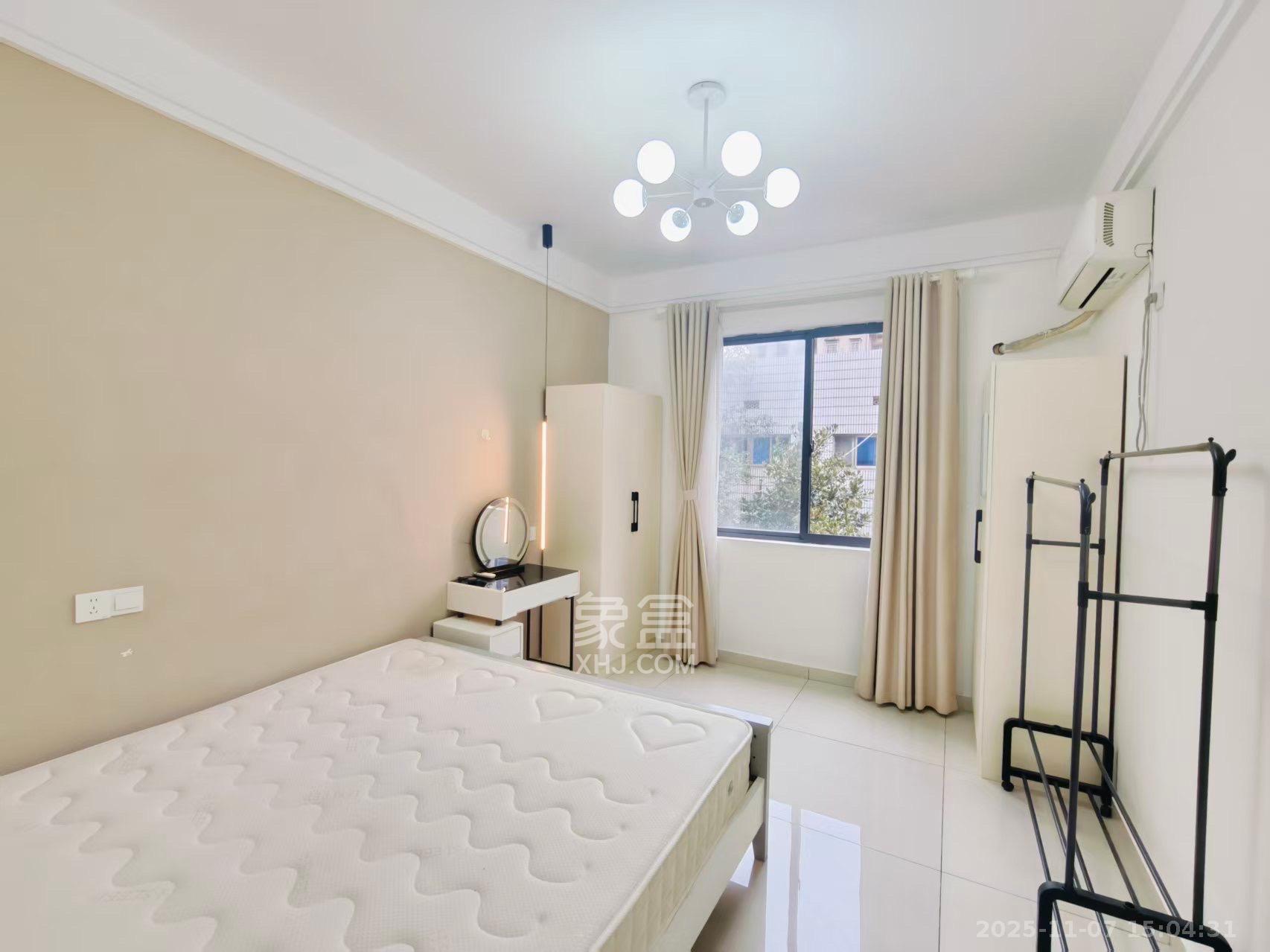 东风二村社区房  1室1厅1卫    2500.0元/月室内图