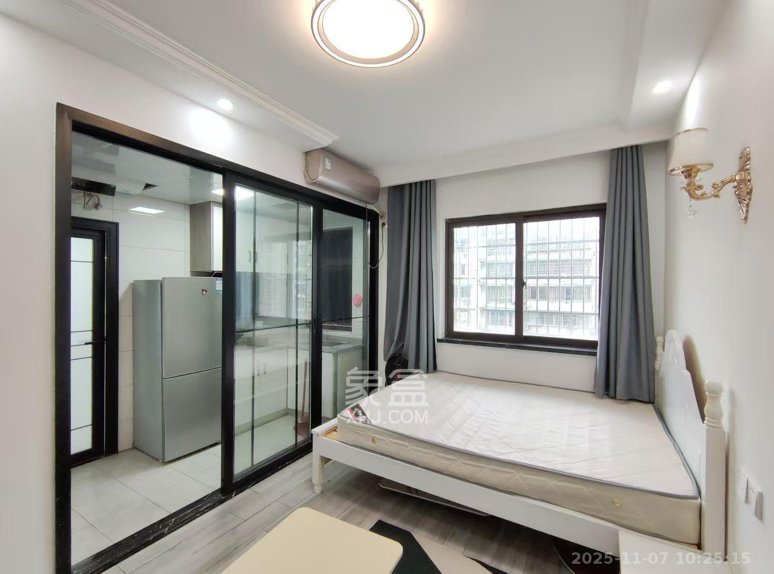 鹏程府  1室1厅1卫    1400.0元/月室内图