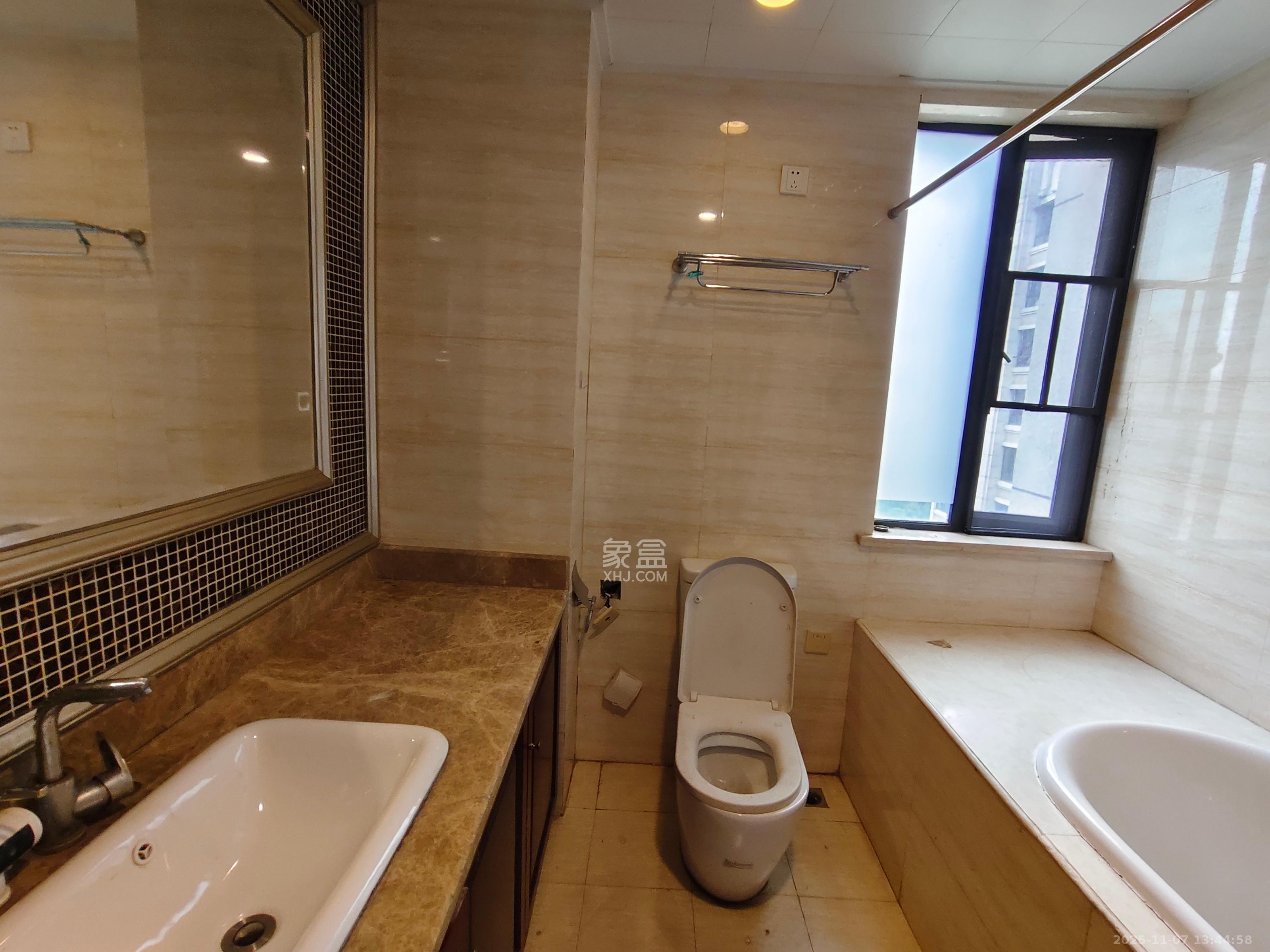 茂华禧都会  4室2厅1卫    4500.0元/月室内图