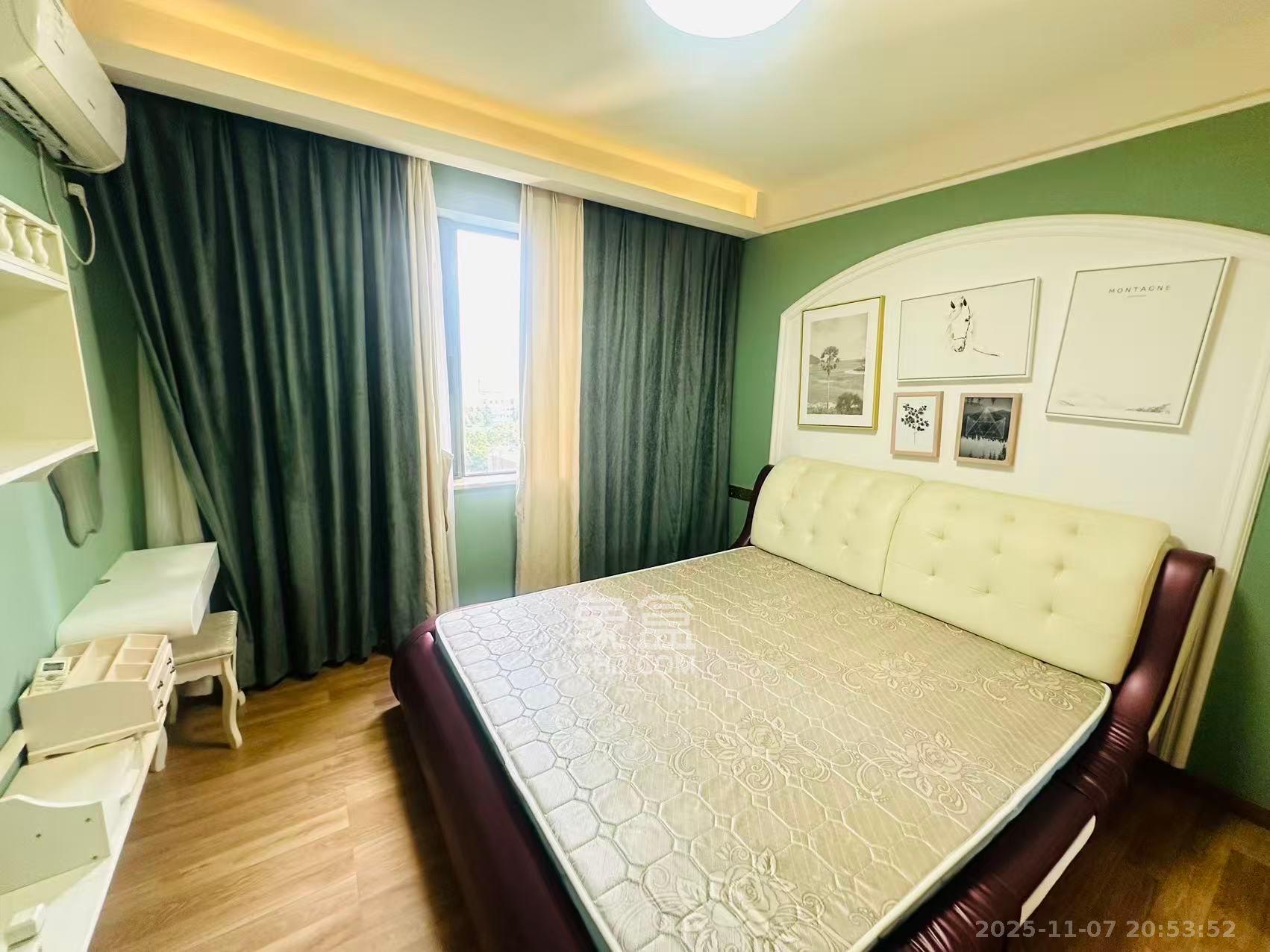 凯特梅溪紫郡  4室2厅2卫    2800.0元/月室内图