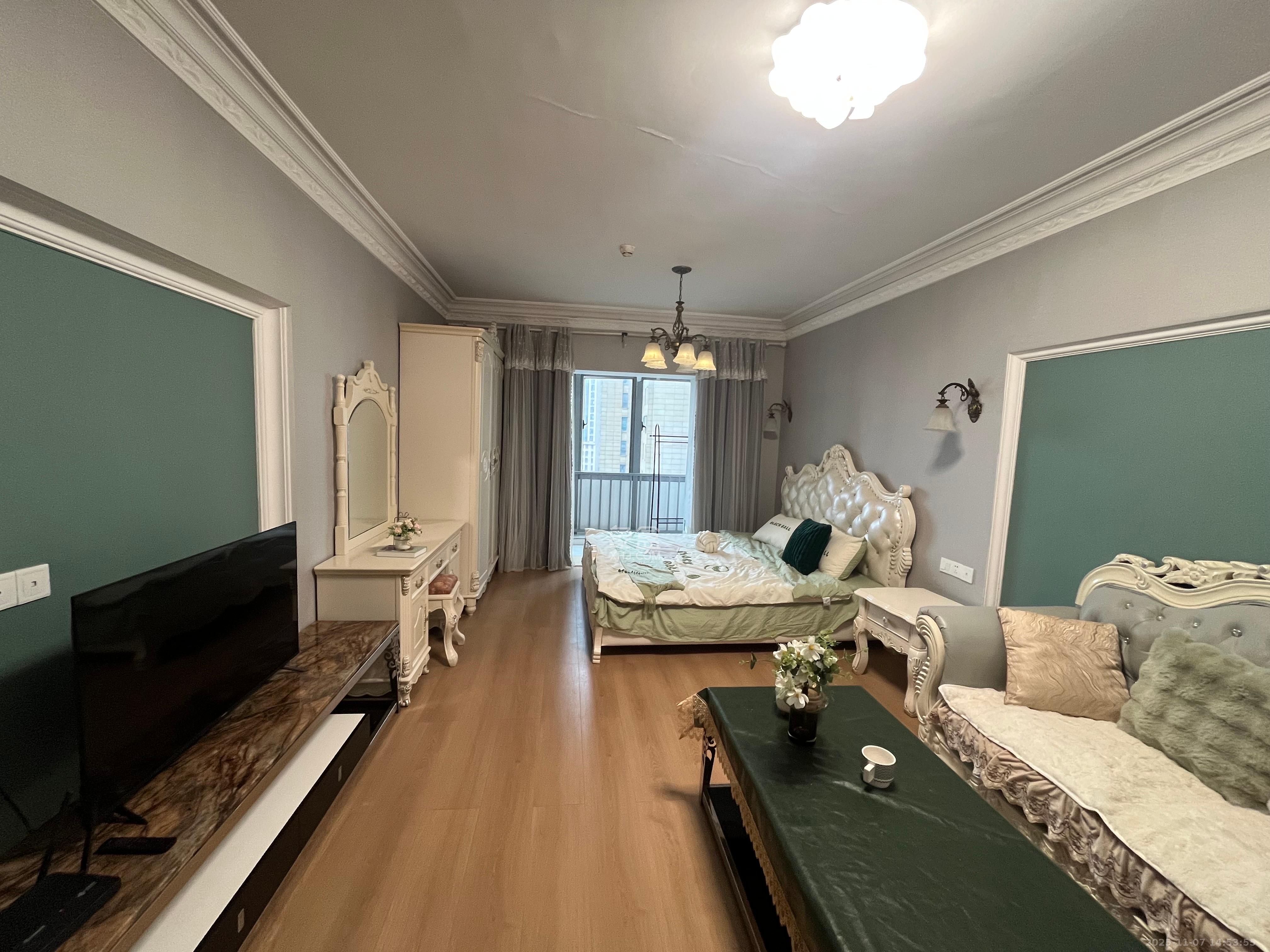 保利国际广场  1室1厅1卫    1800.0元/月室内图