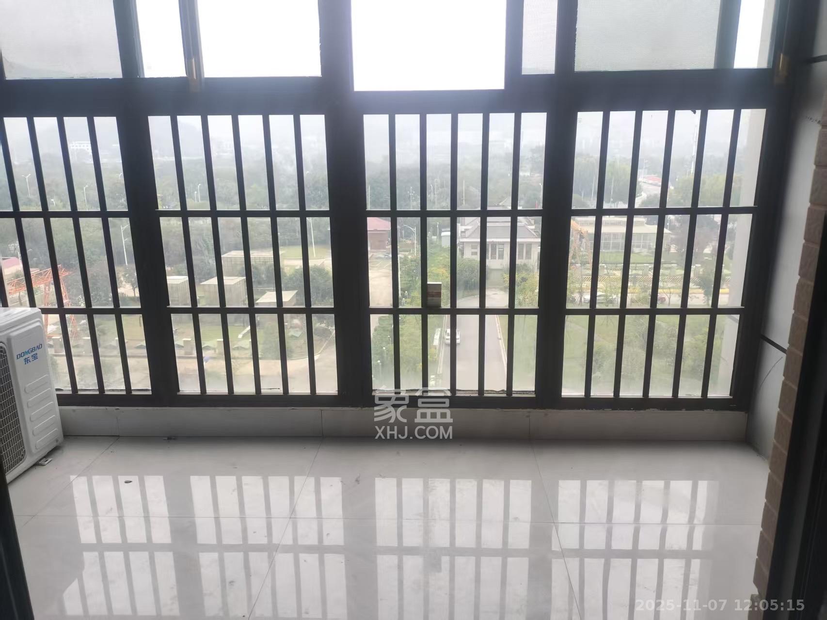 达美D6区  2室2厅1卫    2000.0元/月室内图