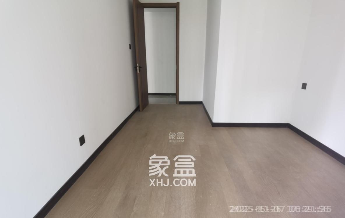 卓越中寰  3室2厅2卫    4200.0元/月室内图